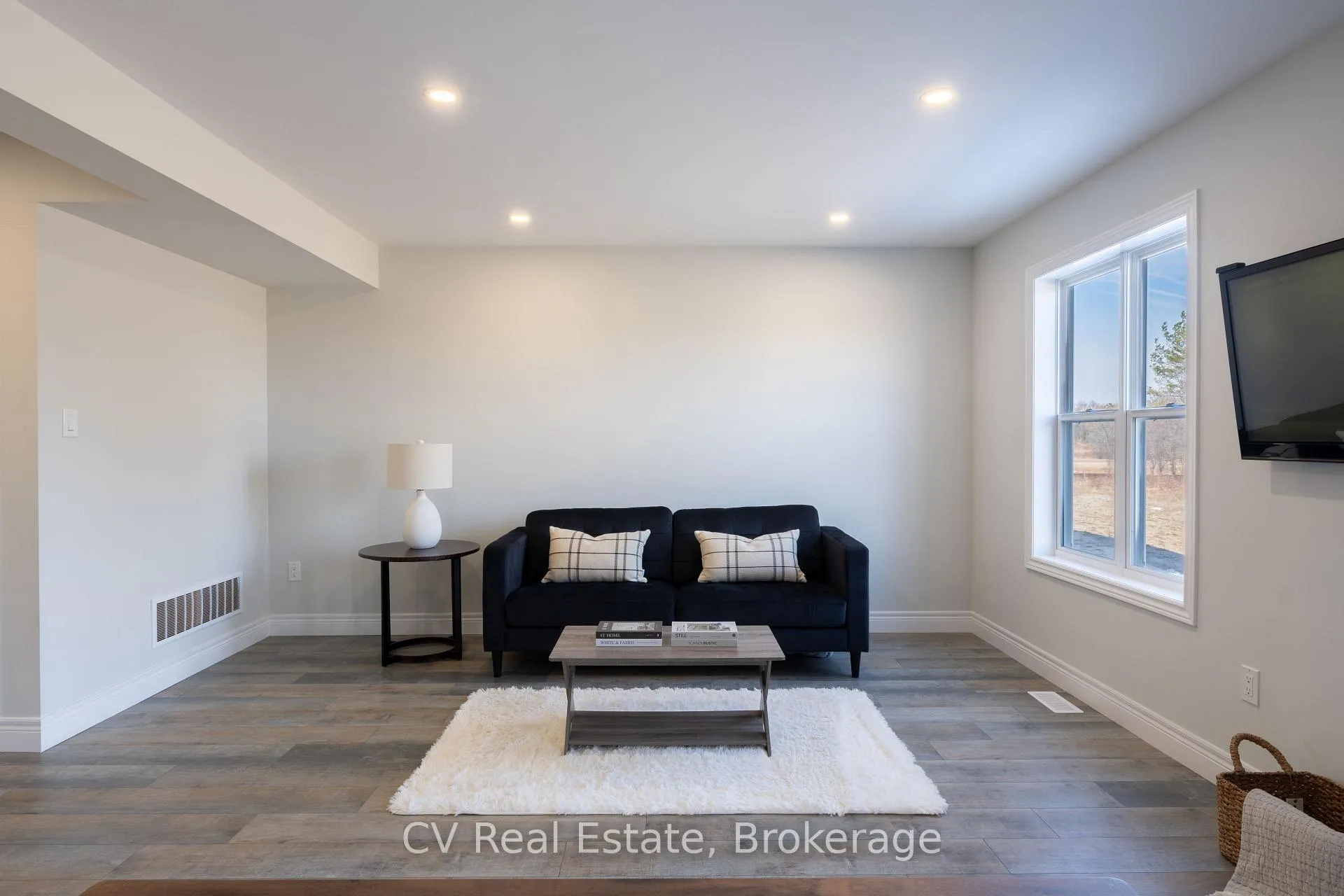 Photo 10 of 209 Equality Drive, Meaford — HOMEH