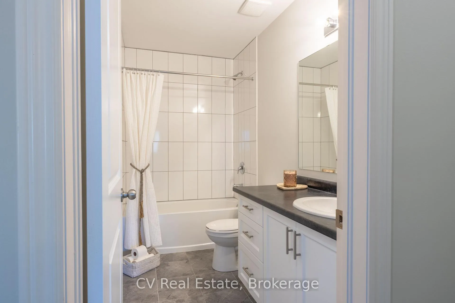 Photo 22 of 209 Equality Drive, Meaford — HOMEH