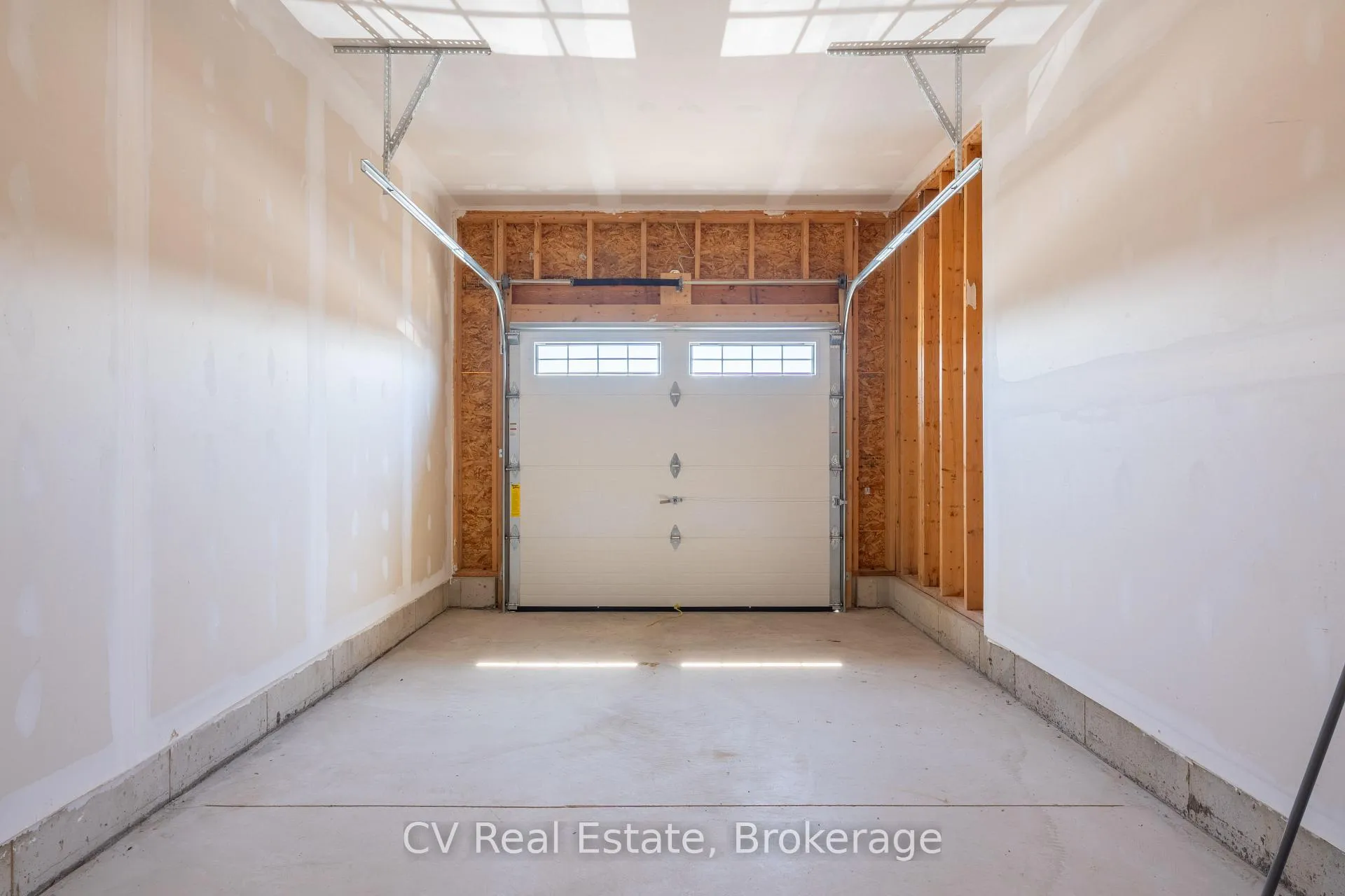 Photo 23 of 209 Equality Drive, Meaford — HOMEH