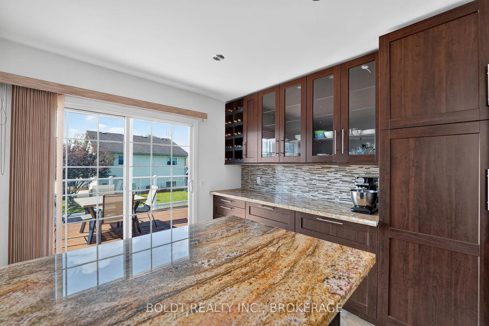 Photo 13 of 6 Cedar Court, St. Catharines, Rykert/Vansickle — HOMEH