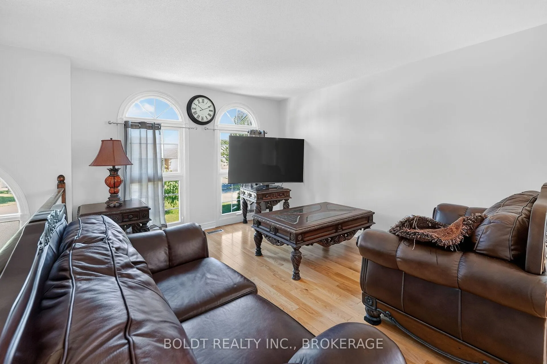 Photo 16 of 6 Cedar Court, St. Catharines, Rykert/Vansickle — HOMEH