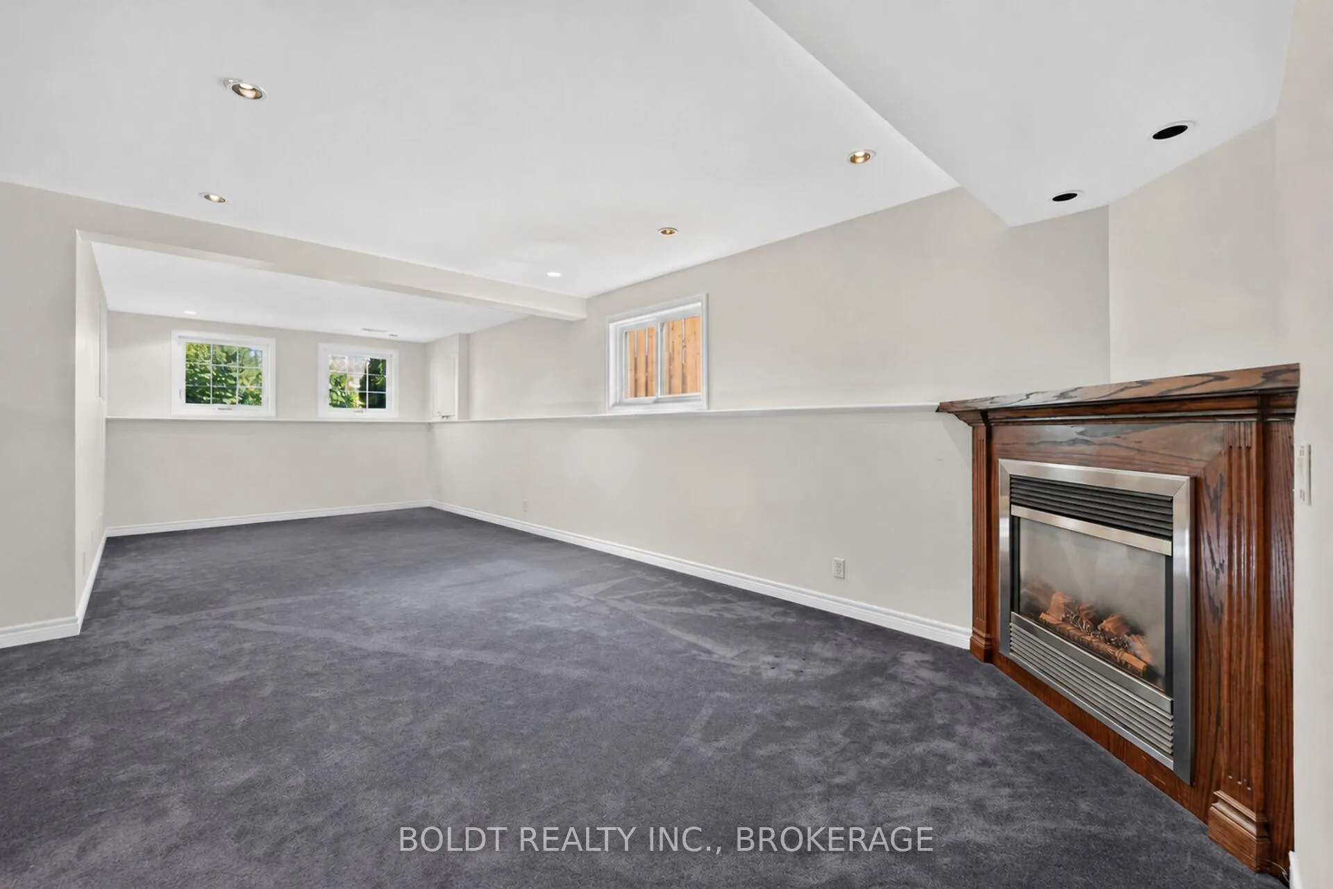 Photo 26 of 6 Cedar Court, St. Catharines, Rykert/Vansickle — HOMEH