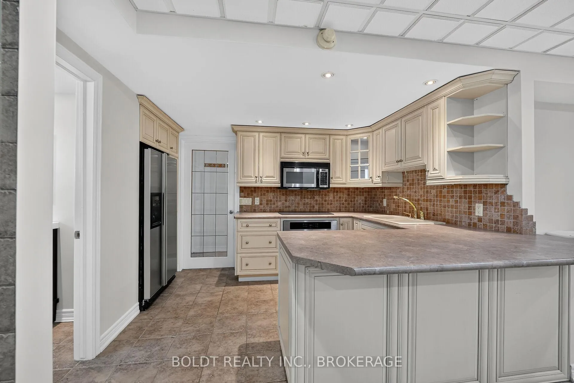 Photo 31 of 6 Cedar Court, St. Catharines, Rykert/Vansickle — HOMEH