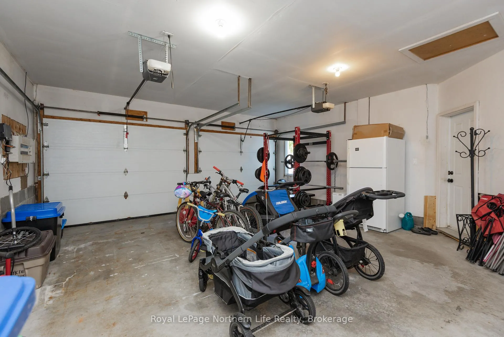 Photo 46 of 413 Pearce Street, North Bay, Airport — HOMEH
