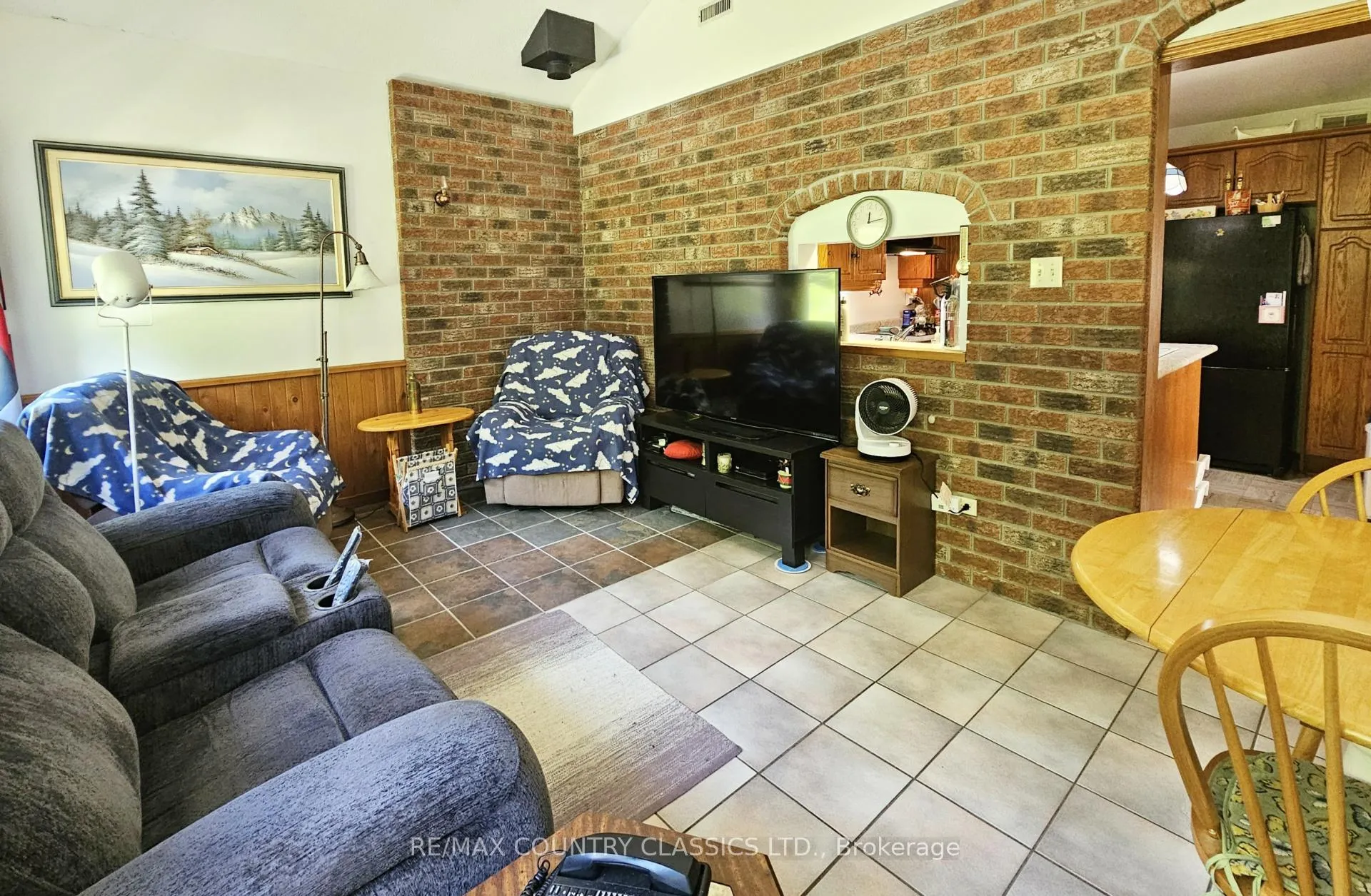 Photo 10 of 4379 Highway No. 523, South Algonquin — HOMEH