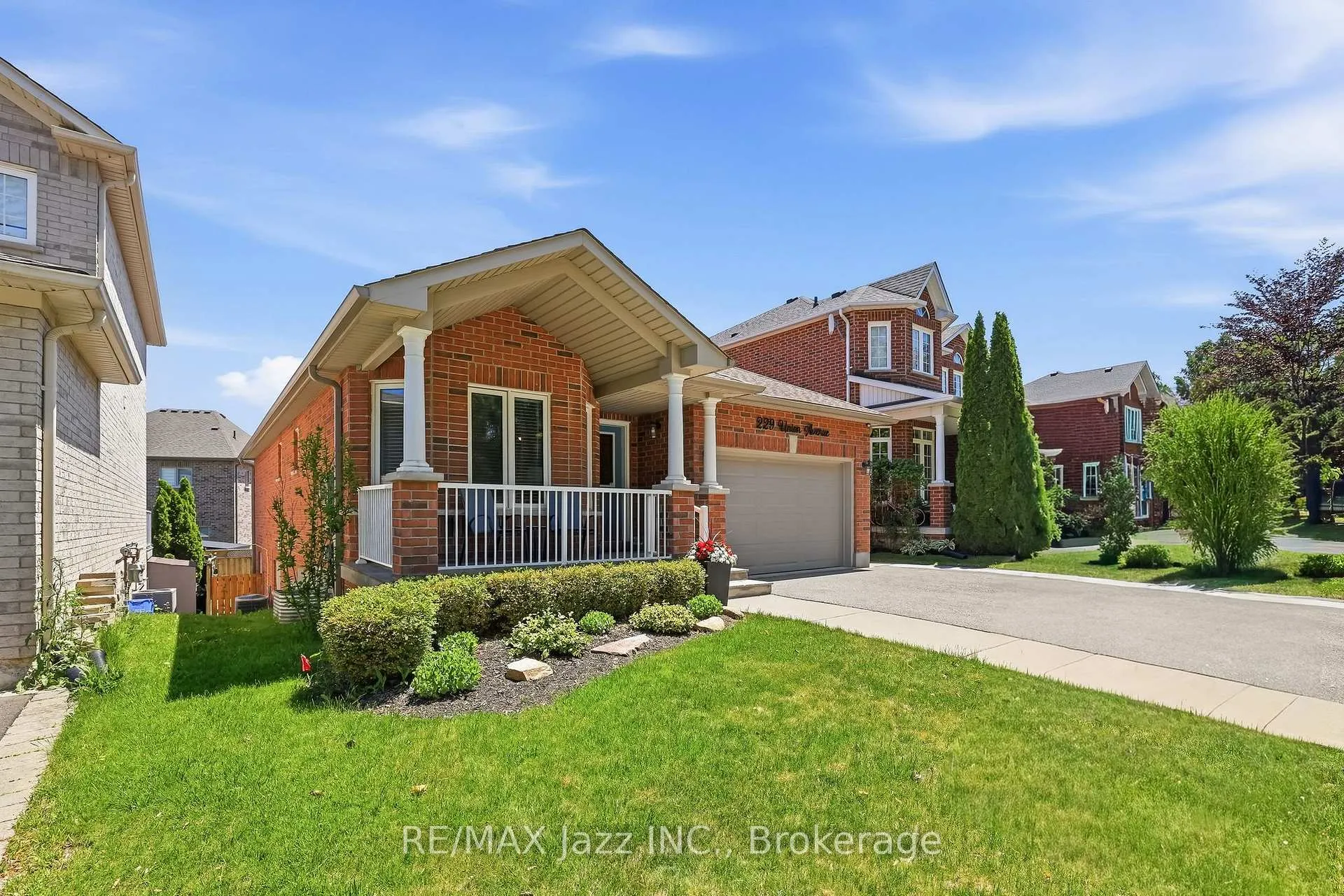 Photo 2 of 229 Union Avenue, Scugog, Port Perry — HOMEH