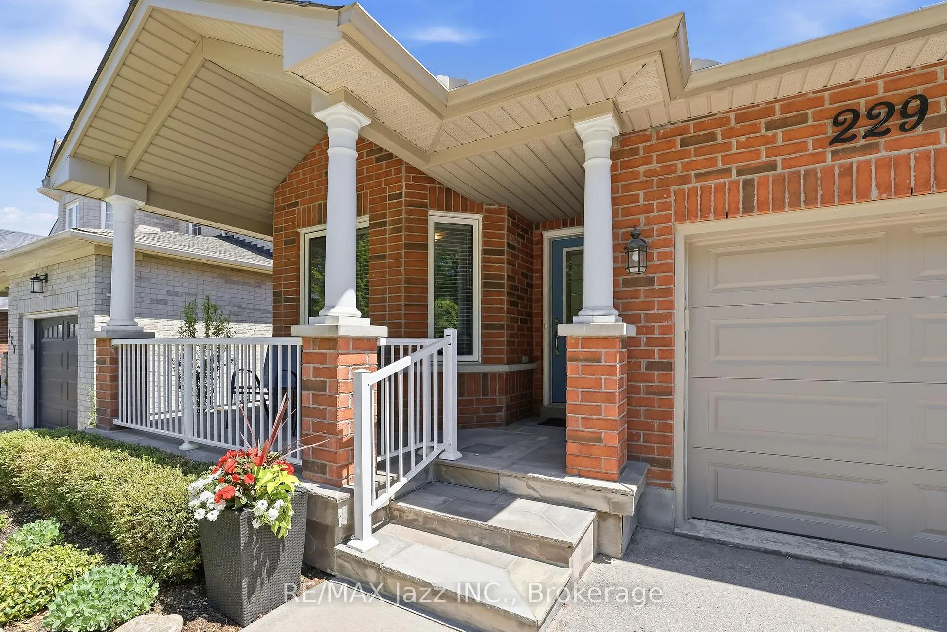 Photo 3 of 229 Union Avenue, Scugog, Port Perry — HOMEH