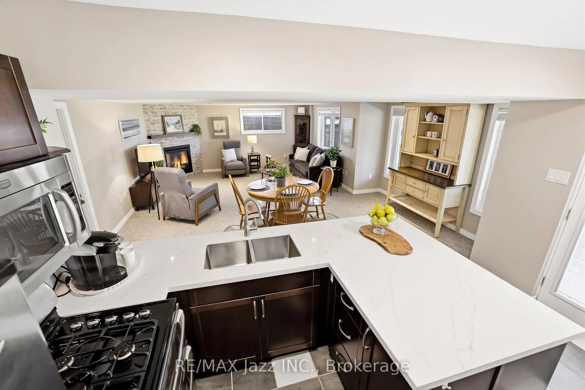 Photo 4 of 229 Union Avenue, Scugog, Port Perry — HOMEH
