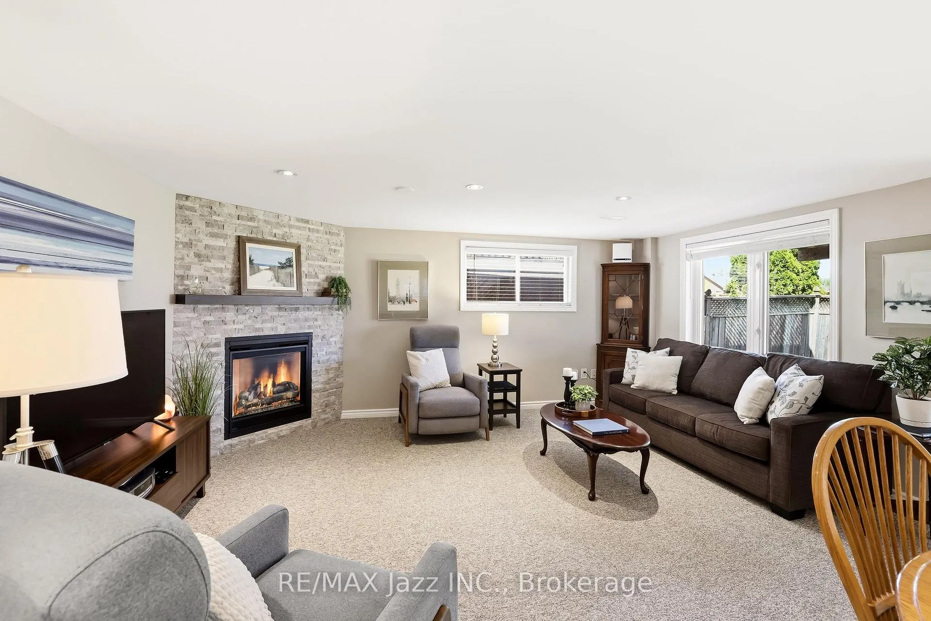 Photo 11 of 229 Union Avenue, Scugog, Port Perry — HOMEH