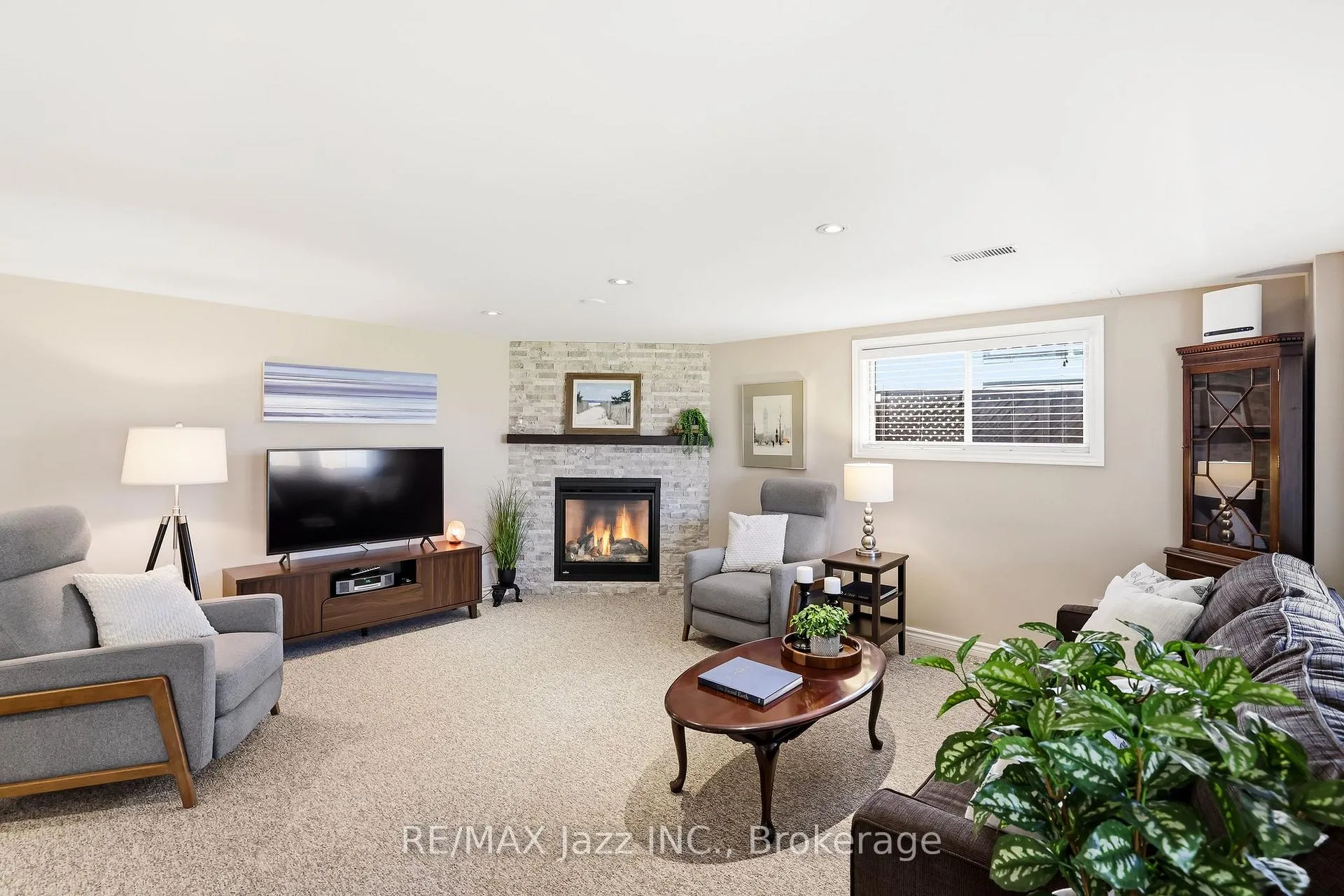 Photo 12 of 229 Union Avenue, Scugog, Port Perry — HOMEH