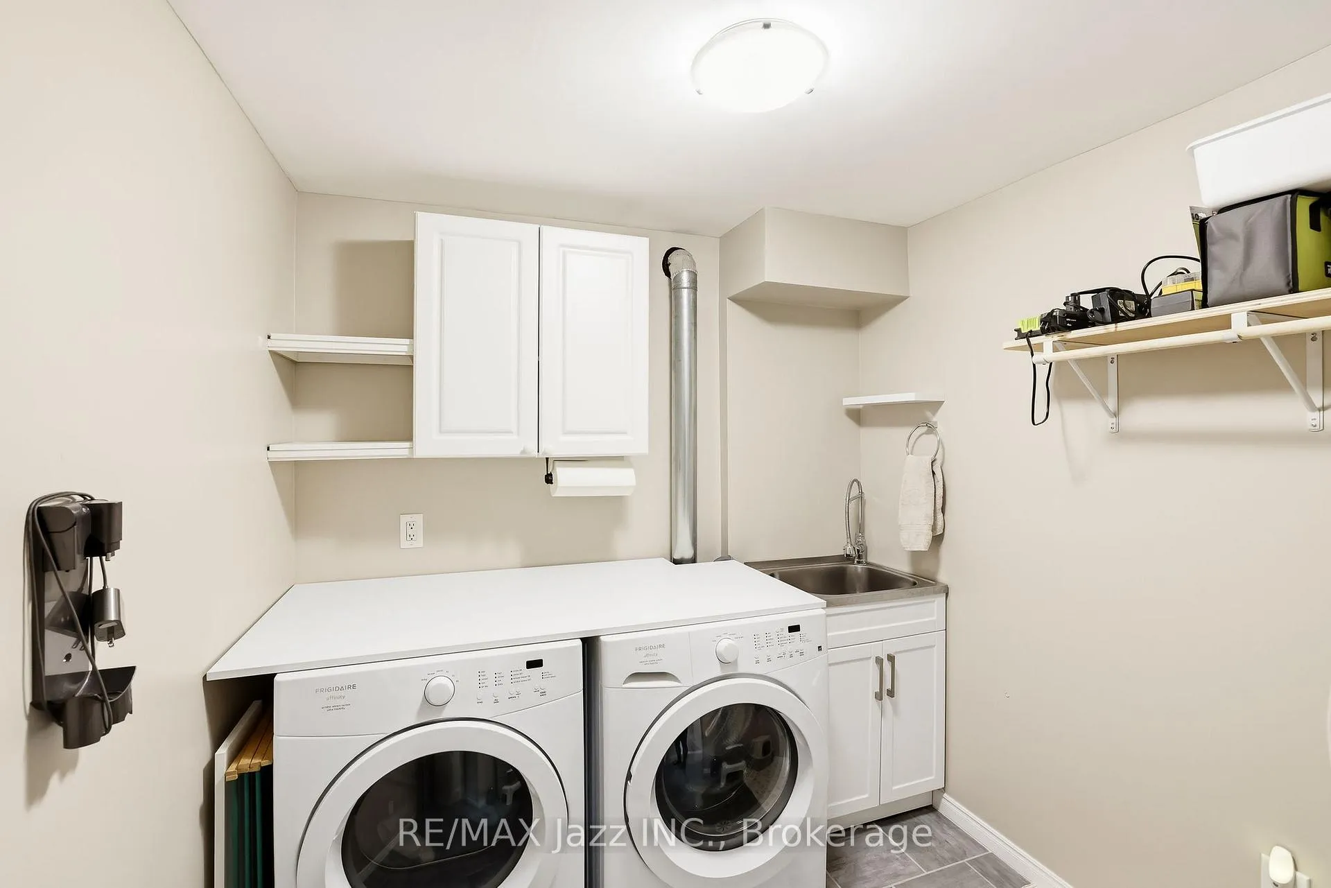 Photo 20 of 229 Union Avenue, Scugog, Port Perry — HOMEH