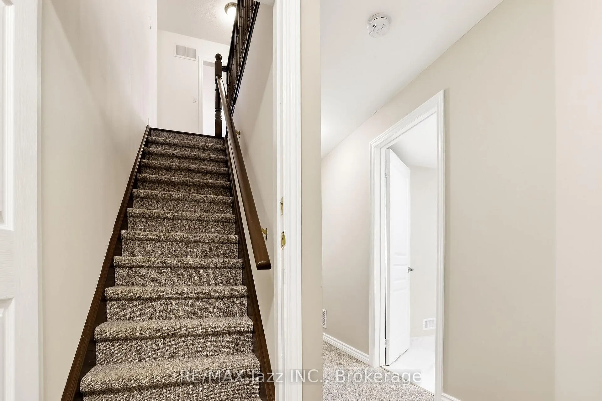 Photo 41 of 229 Union Avenue, Scugog, Port Perry — HOMEH