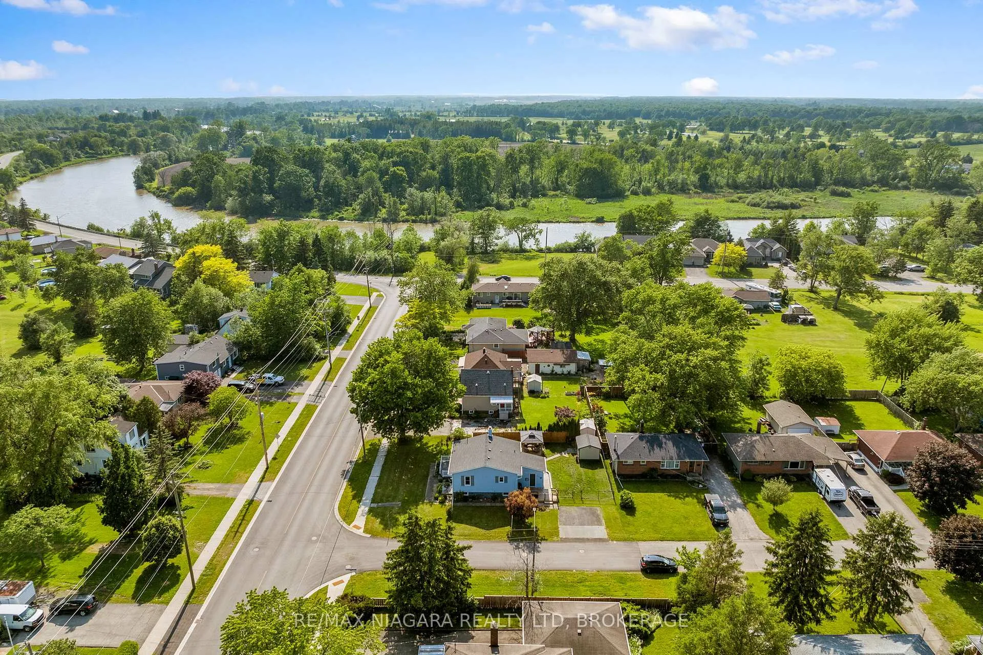 Photo 30 of 809 Broadway Avenue, Welland, Broadway — HOMEH