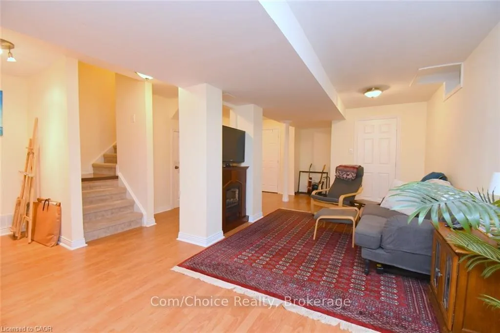 Photo 30 of 27 Harnesworth Crescent, Hamilton, Waterdown — HOMEH