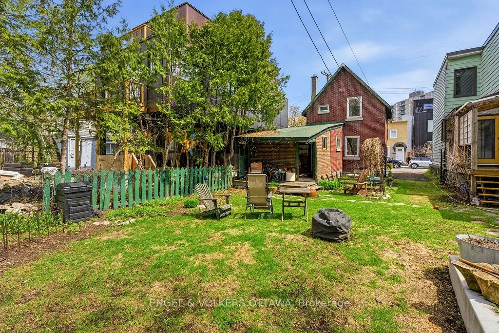 Photo 15 of 86 Pinhey Street, Ottawa, Hintonburg — HOMEH