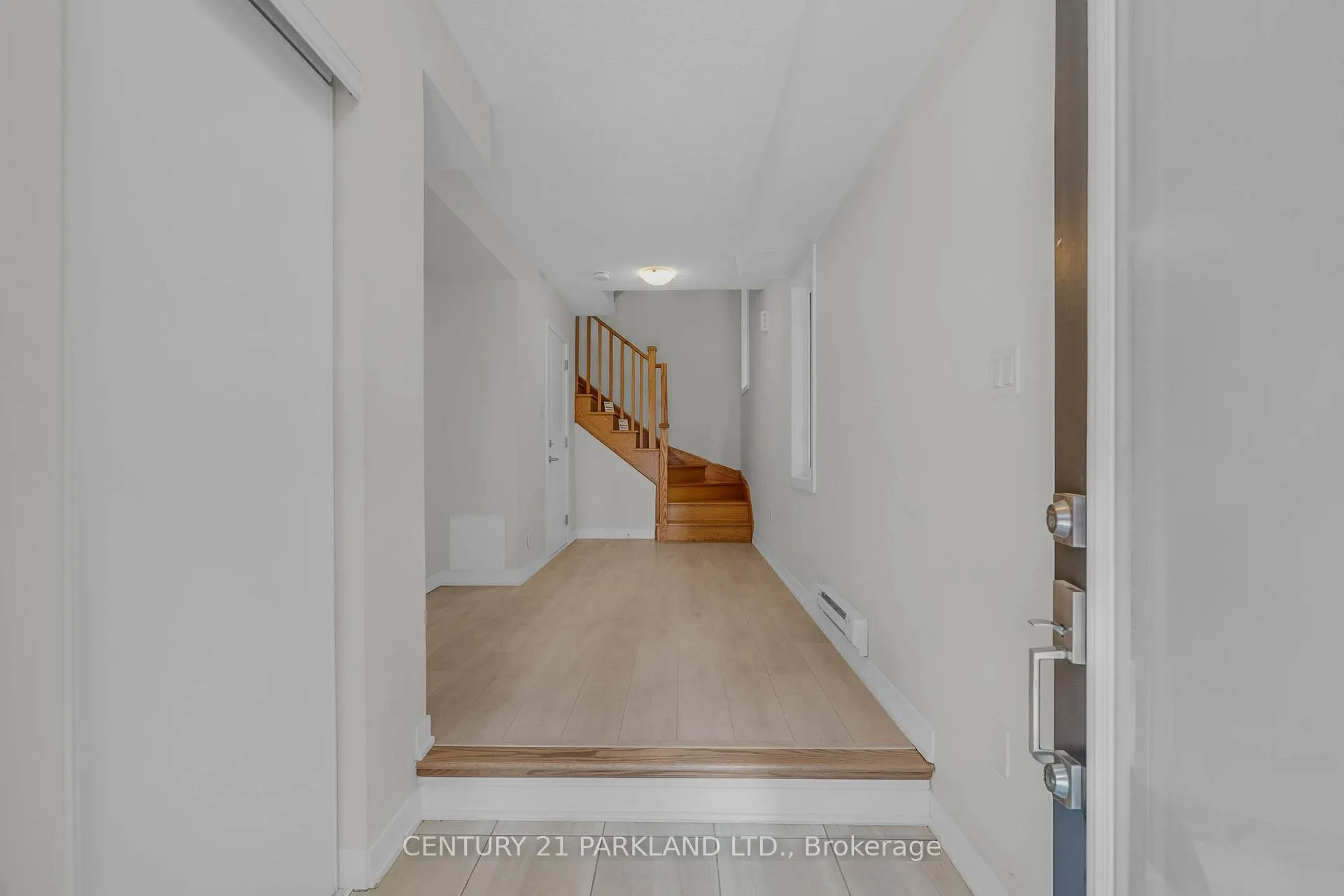 Photo 3 of Unit 1402, 1865 Pickering Parkway, Pickering, Village East — HOMEH