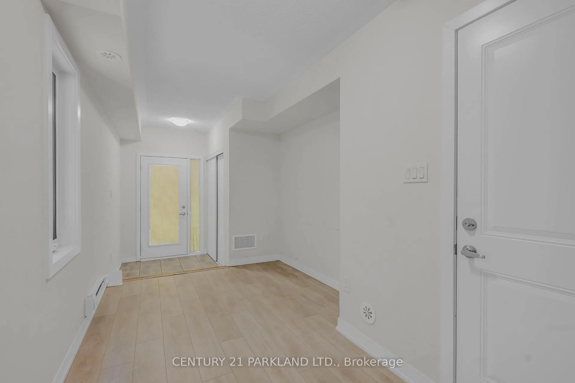 Photo 5 of Unit 1402, 1865 Pickering Parkway, Pickering, Village East — HOMEH