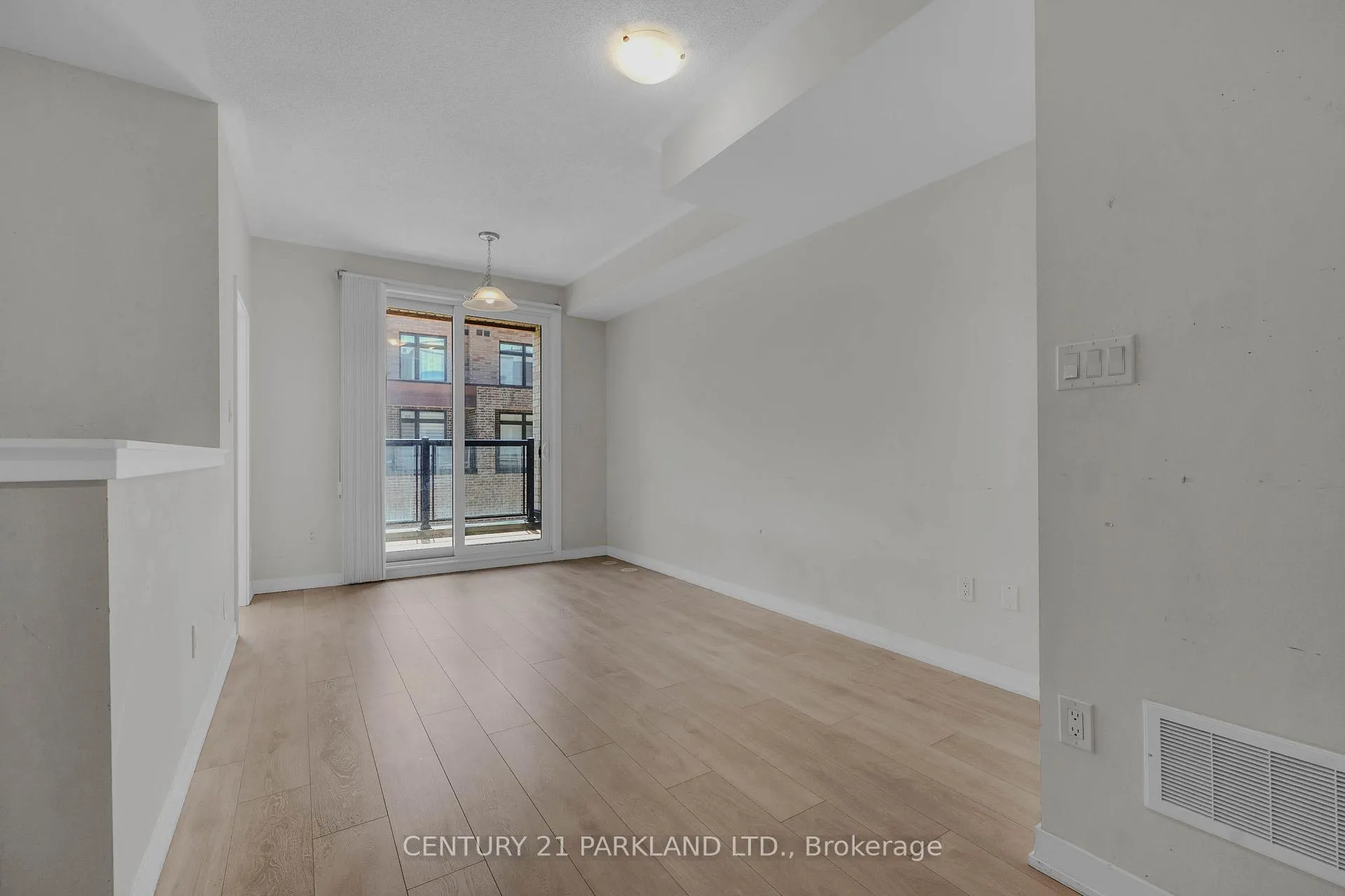 Photo 8 of Unit 1402, 1865 Pickering Parkway, Pickering, Village East — HOMEH