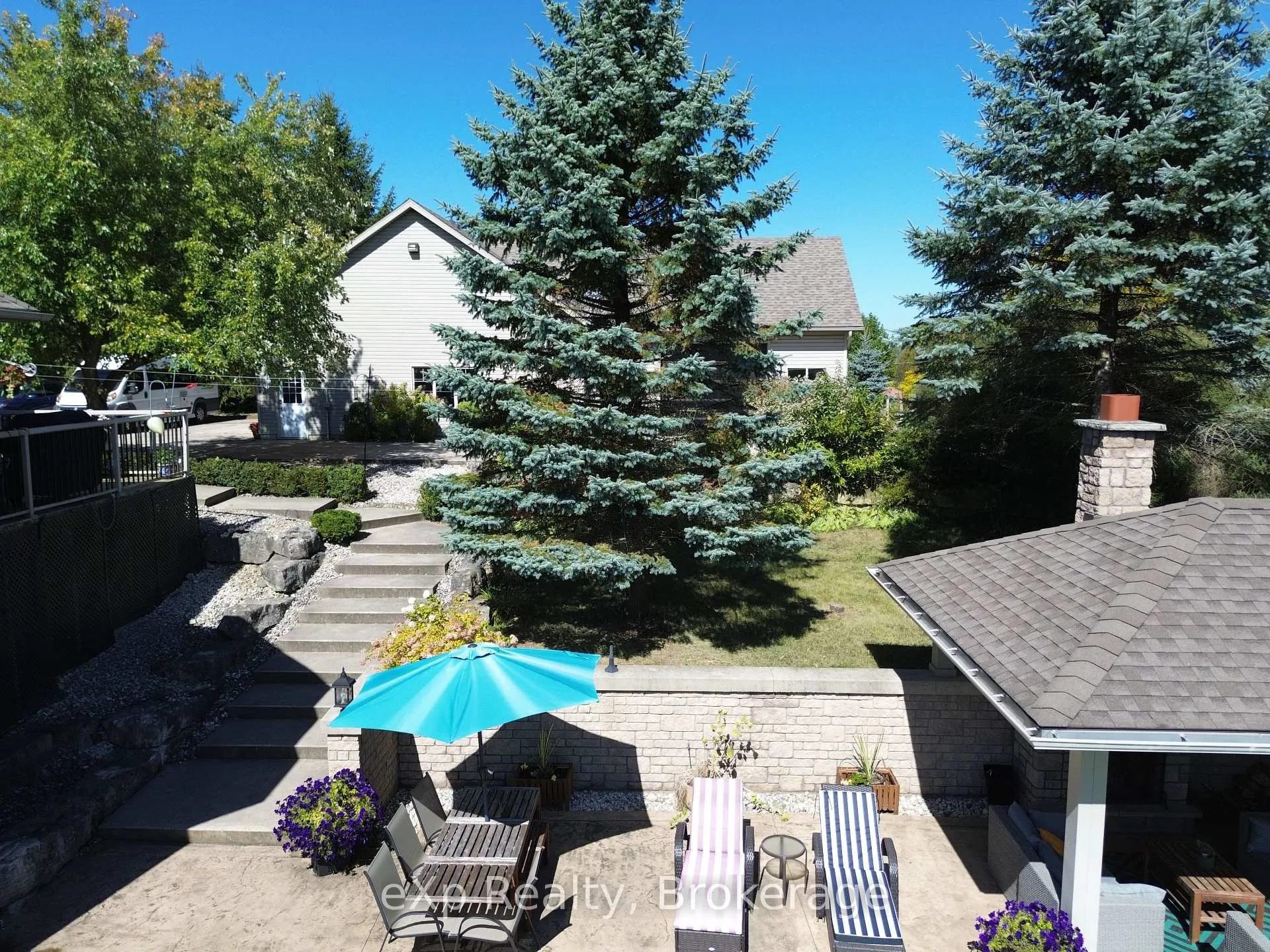 Photo 4 of 411321 Southgate Sr 41 Side Road, Southgate — HOMEH