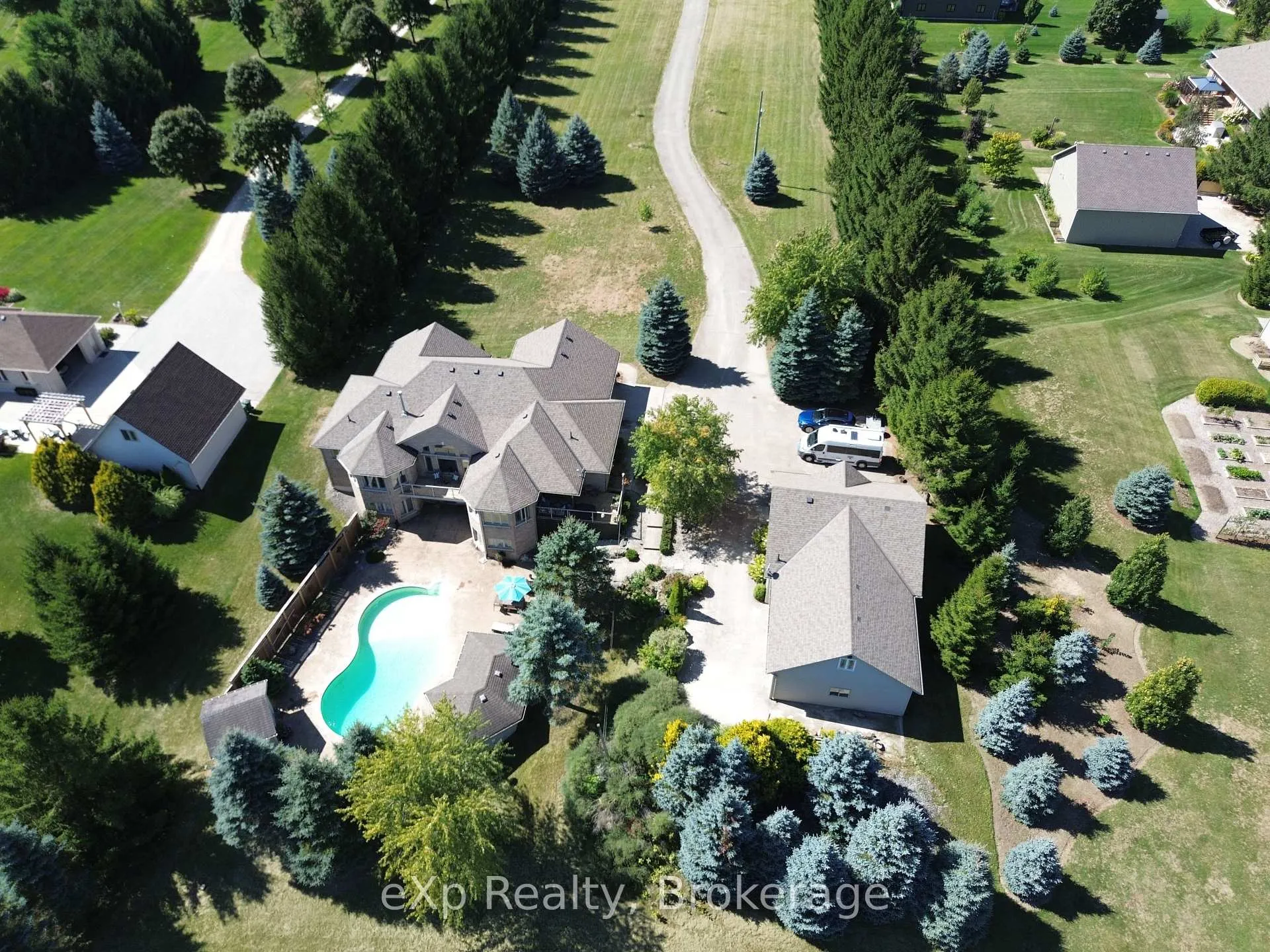 Photo 32 of 411321 Southgate Sr 41 Side Road, Southgate — HOMEH