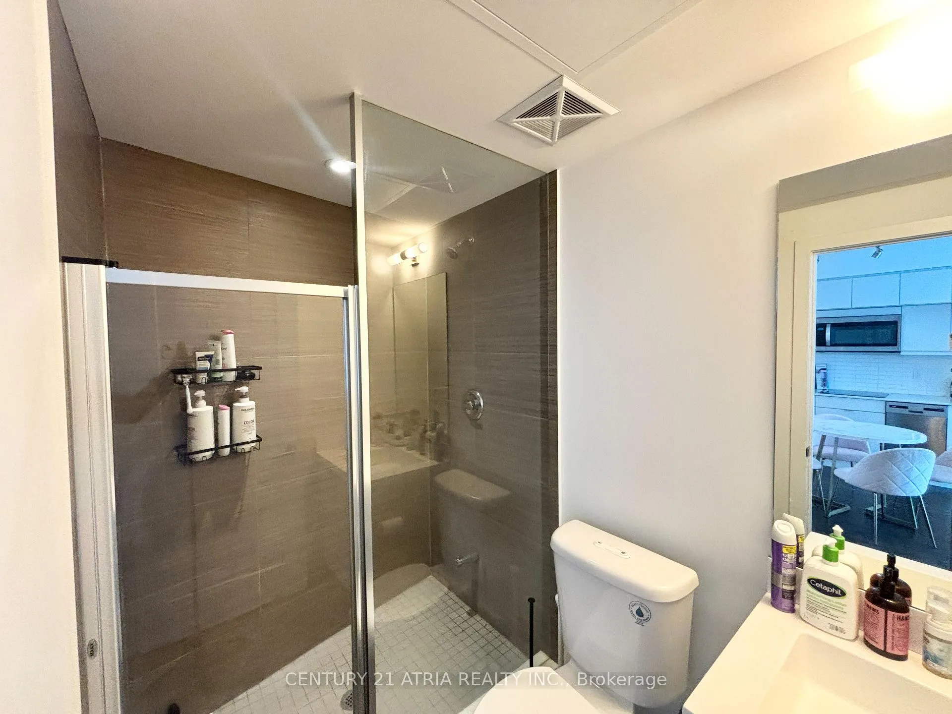 Photo 9 of Unit 1908, 10 York Street, Toronto, Waterfront Communities — HOMEH