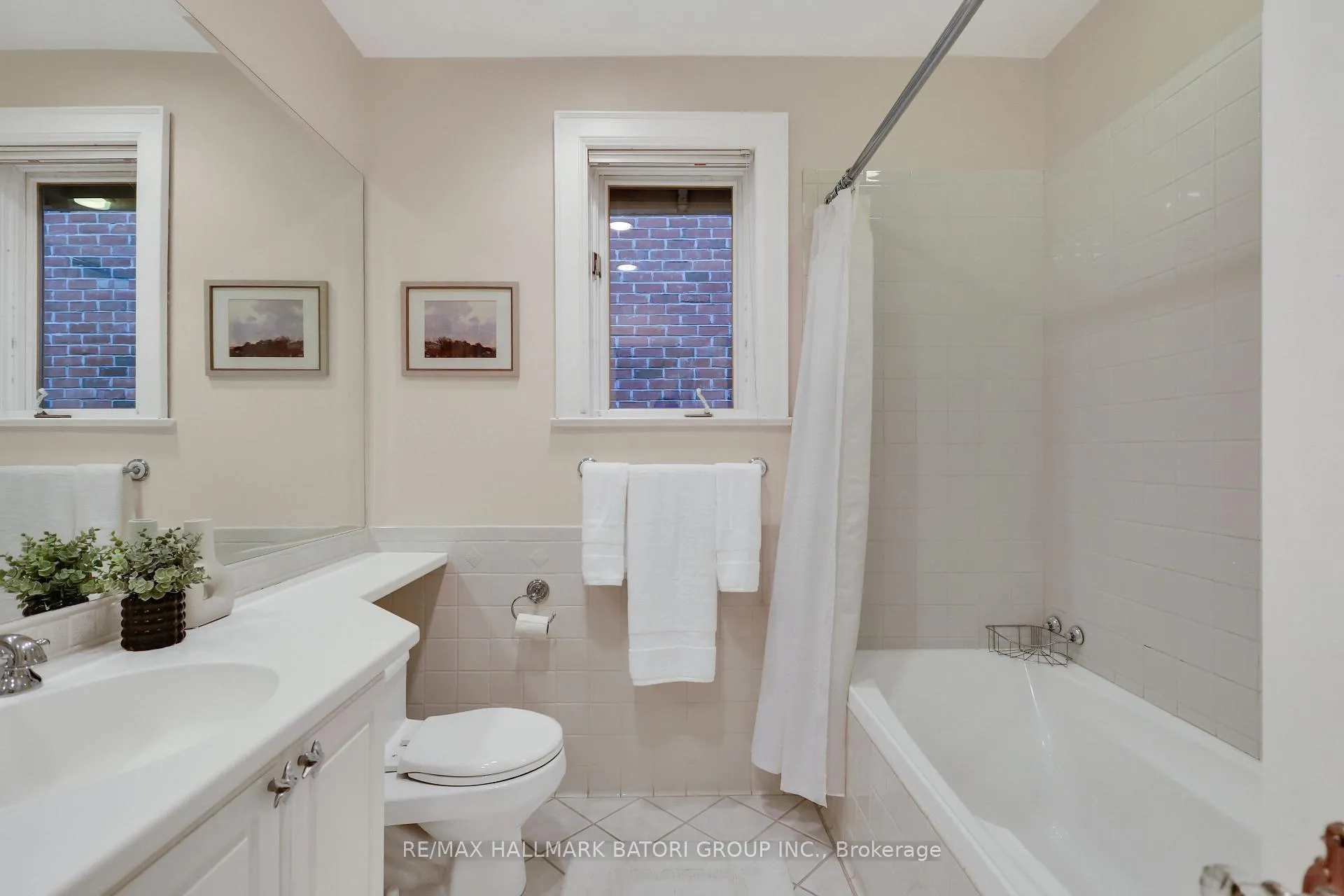 Photo 27 of 152 Hillhurst Boulevard, Toronto, Lawrence Park South — HOMEH
