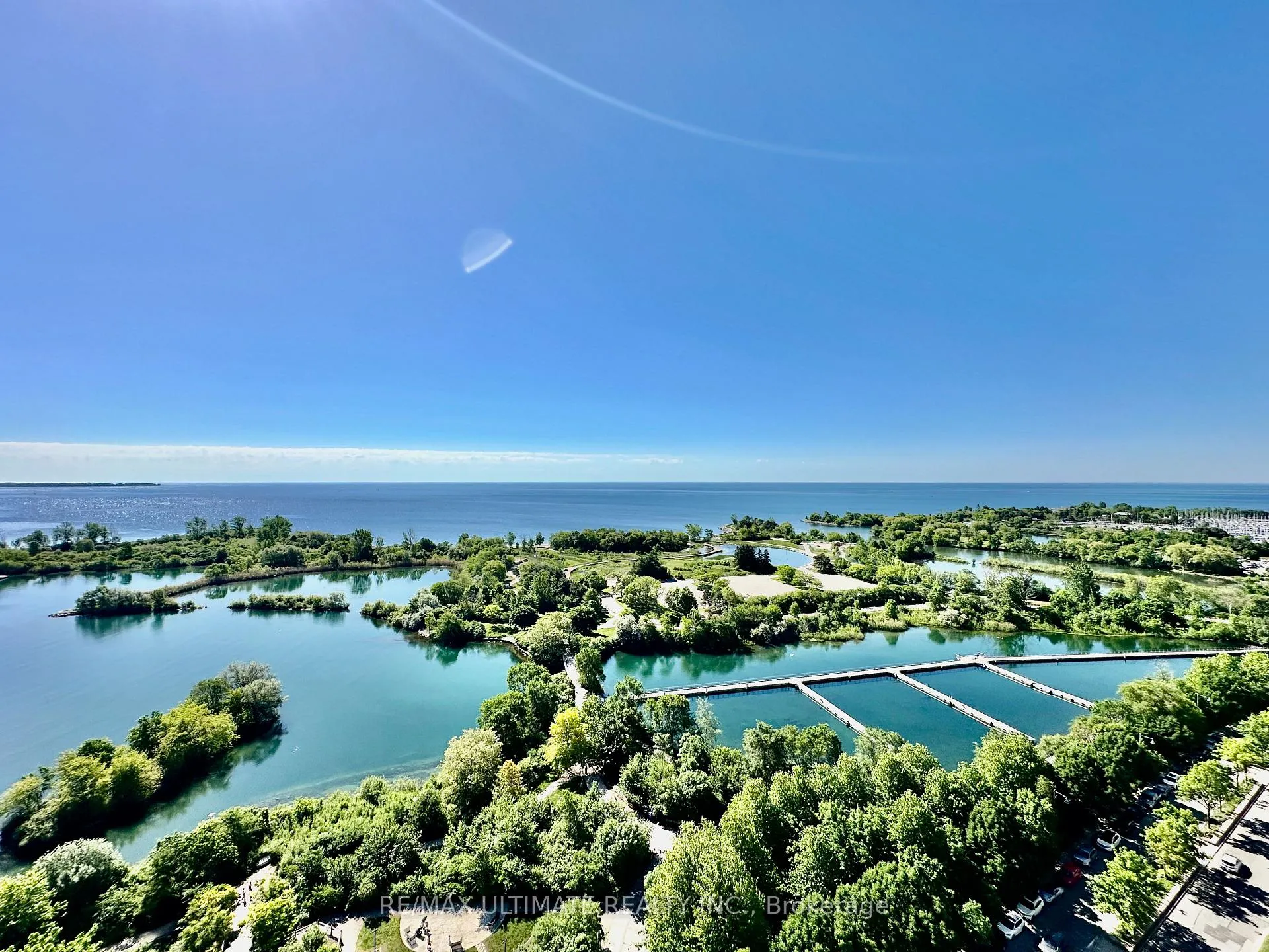 Photo 5 of Unit UPH06, 65 Annie Craig Drive, Etobicoke, Mimico — HOMEH