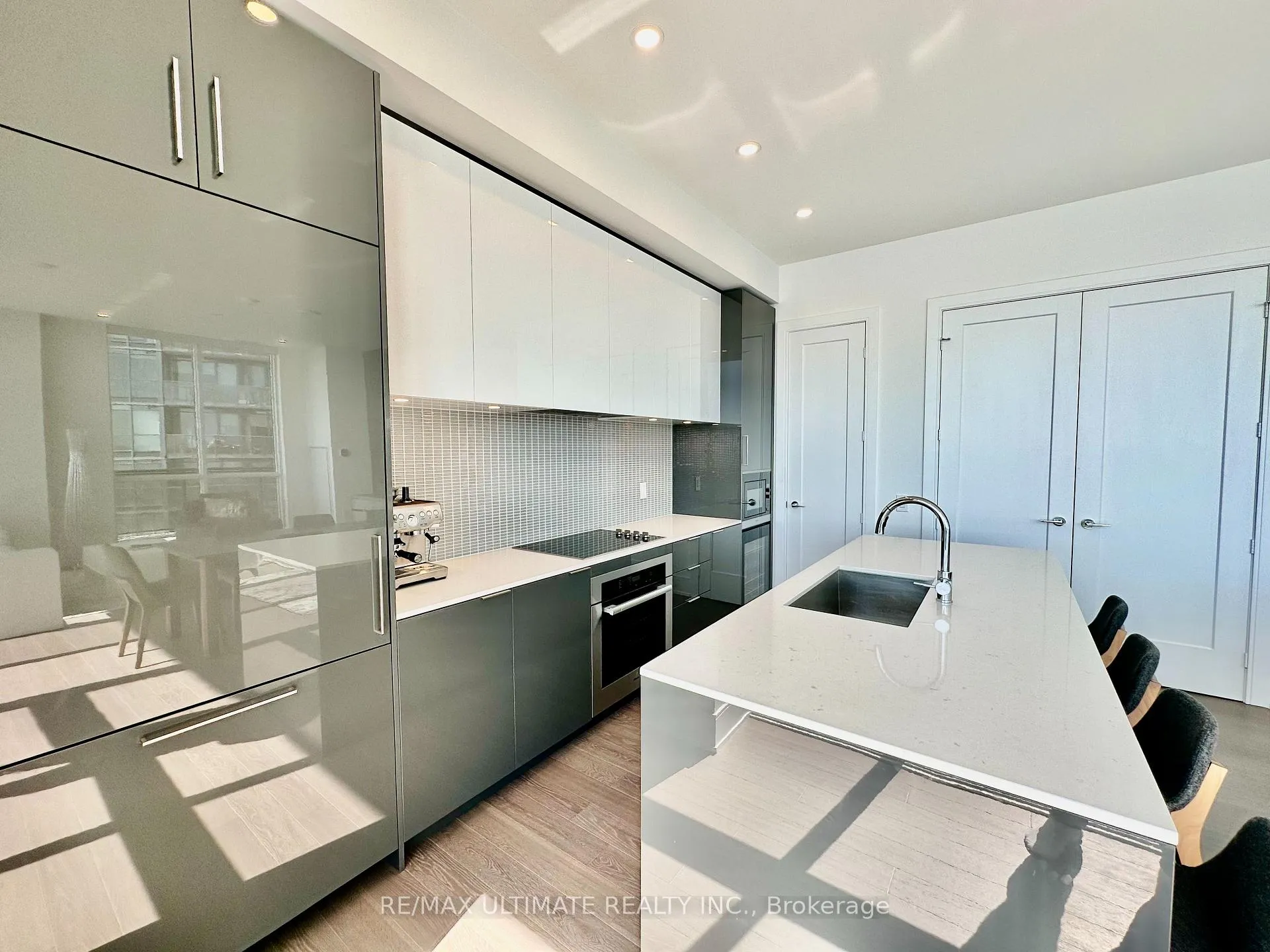 Photo 14 of Unit UPH06, 65 Annie Craig Drive, Etobicoke, Mimico — HOMEH