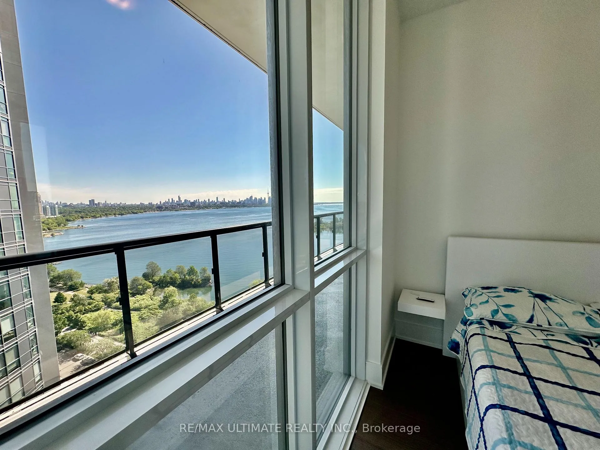Photo 23 of Unit UPH06, 65 Annie Craig Drive, Etobicoke, Mimico — HOMEH