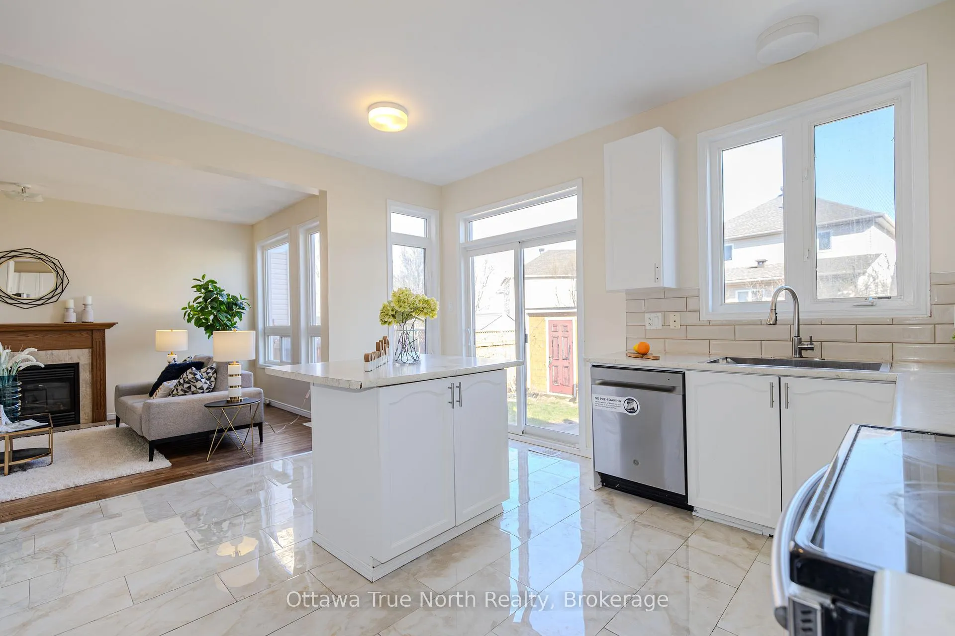 Photo 8 of 110 Macara Crescent, Ottawa, Kanata - Morgan's Grant/South March — HOMEH