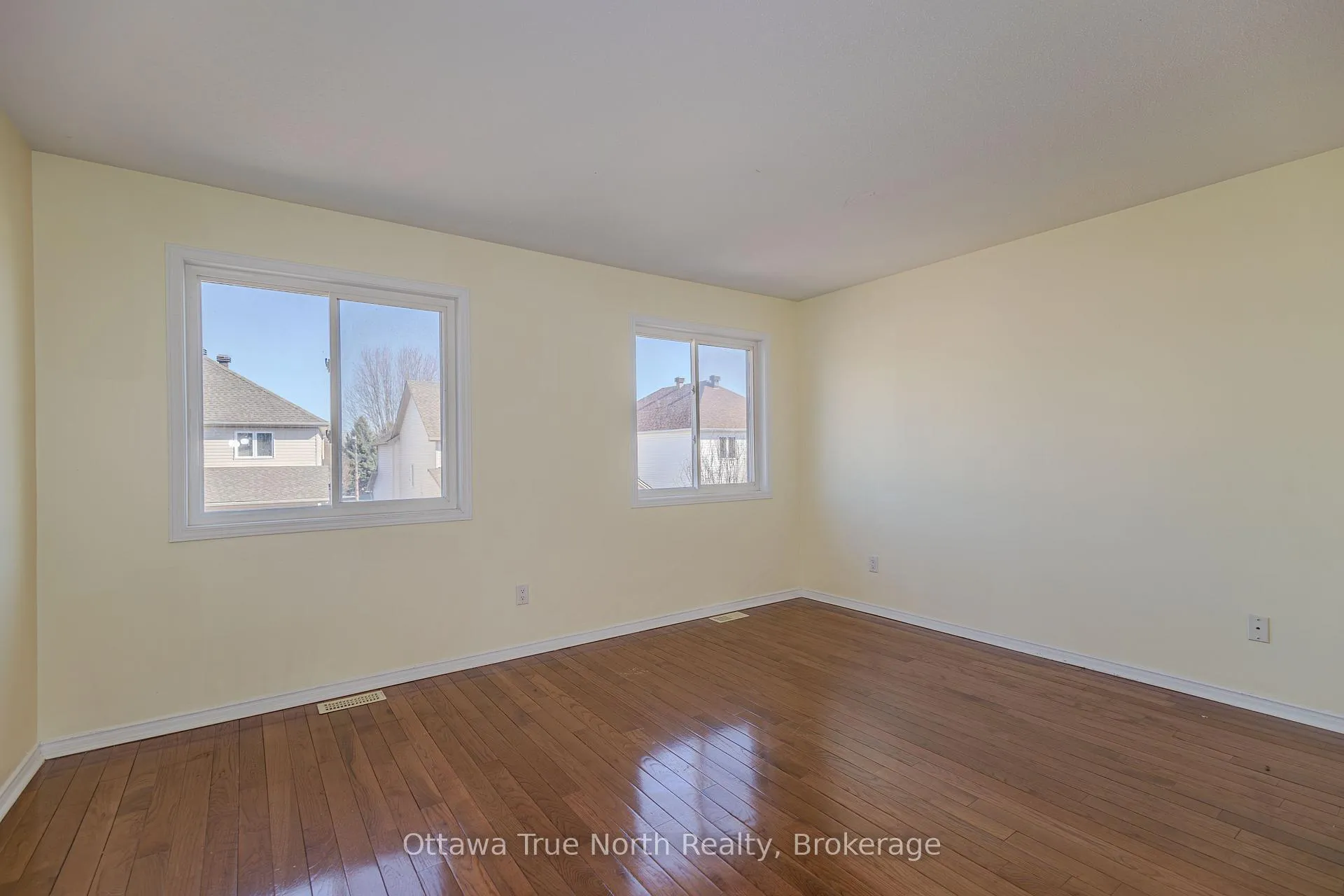 Photo 12 of 110 Macara Crescent, Ottawa, Kanata - Morgan's Grant/South March — HOMEH