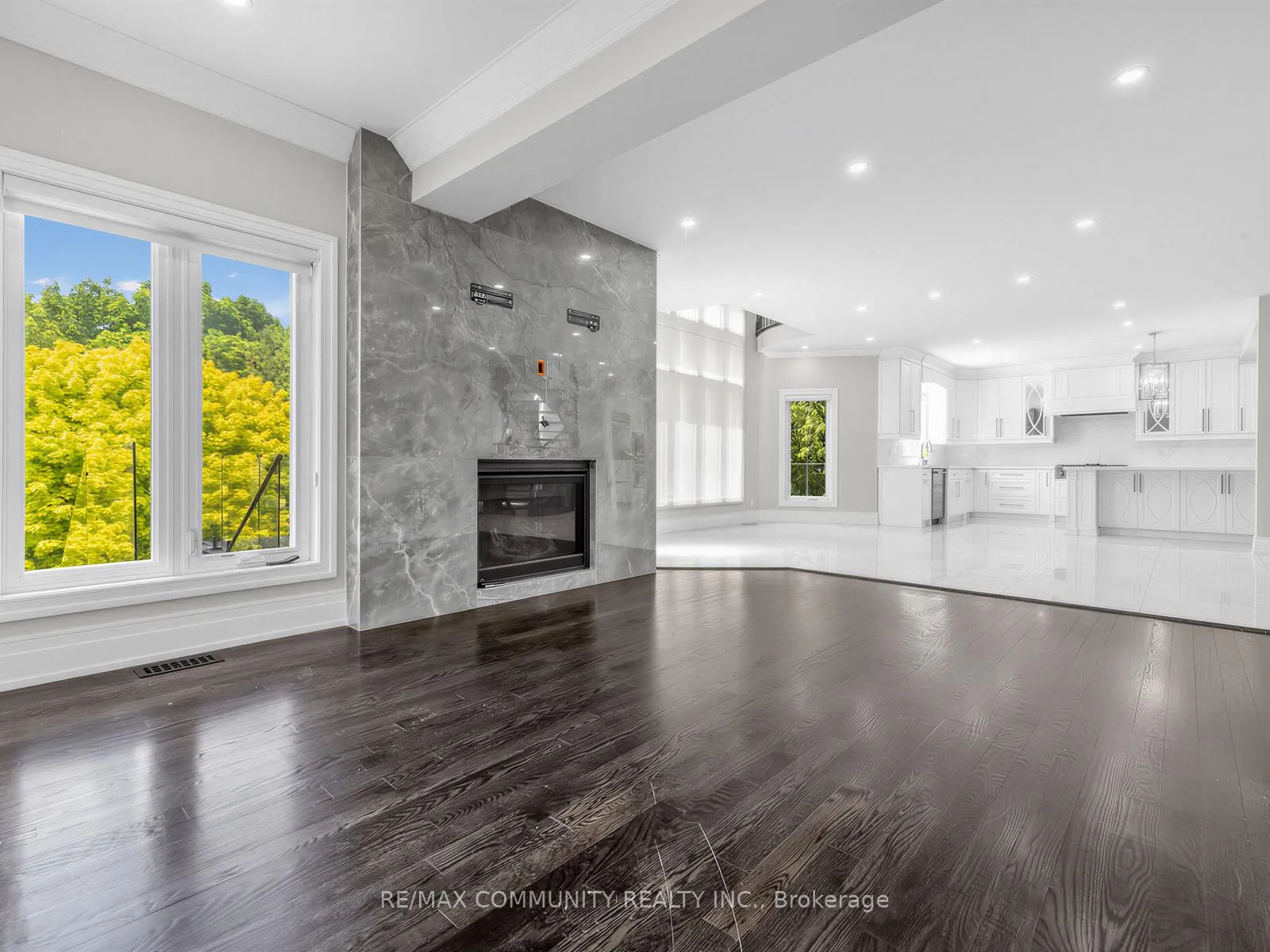 Photo 12 of 806 Clarence Street E, Vaughan, Islington Woods — HOMEH