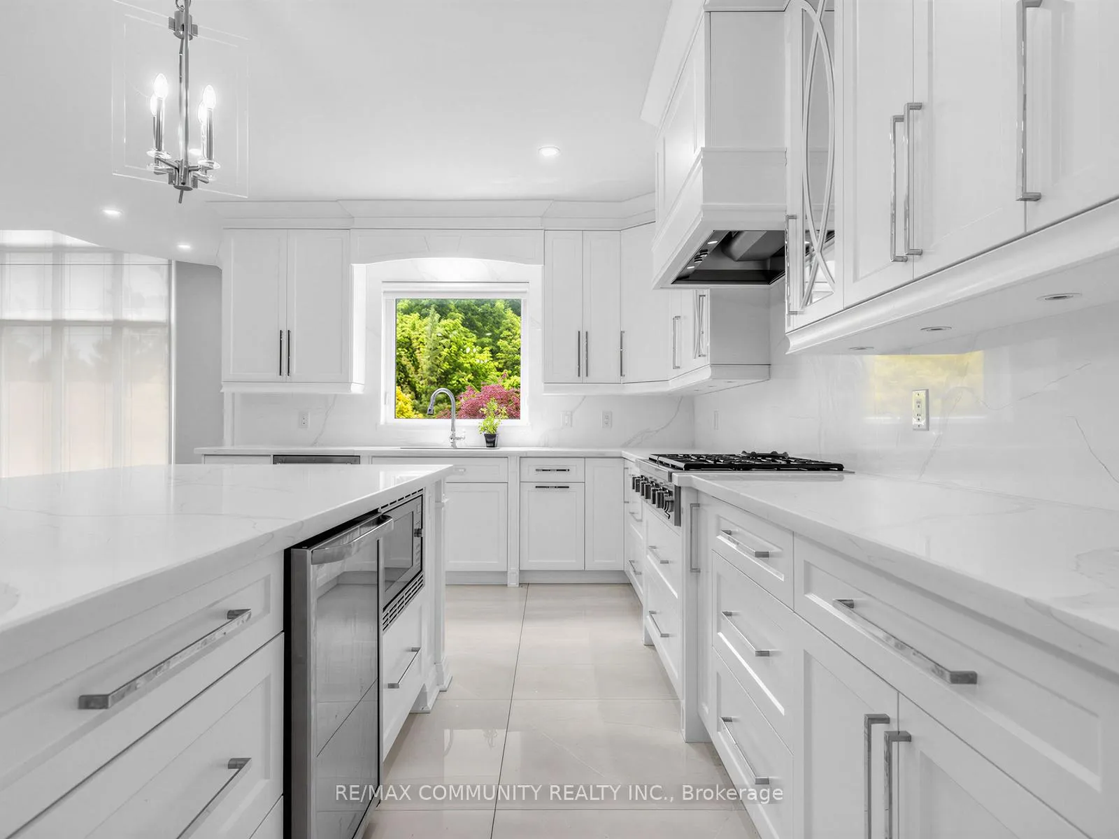 Photo 20 of 806 Clarence Street E, Vaughan, Islington Woods — HOMEH