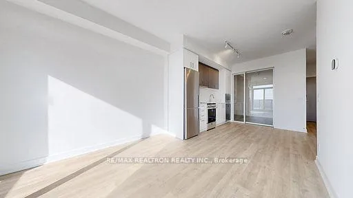 Photo 6 of Unit A-1903, 30 Upper Mall Way, Vaughan, Brownridge — HOMEH