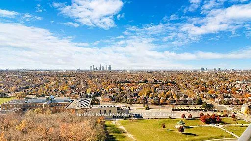 Photo 16 of Unit A-1903, 30 Upper Mall Way, Vaughan, Brownridge — HOMEH