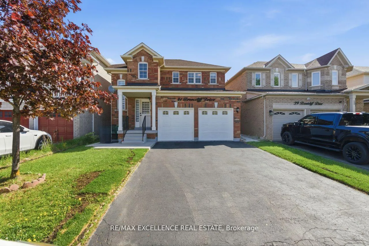 Photo 2 of 41 Brentcliff Drive, Brampton, Fletcher's Meadow — HOMEH