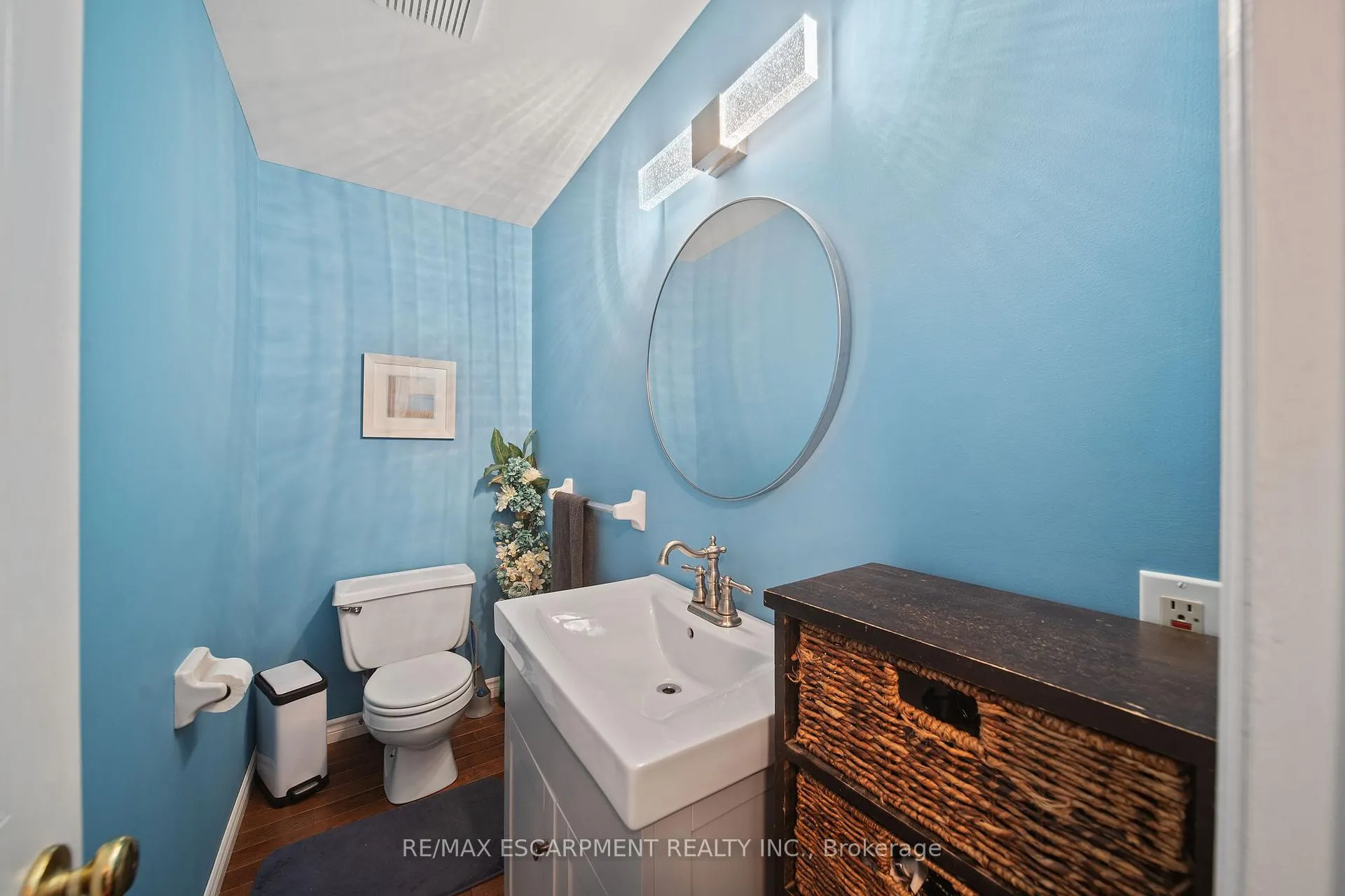 Photo 6 of Unit 4, 54 Argyle Street S, Haldimand — HOMEH