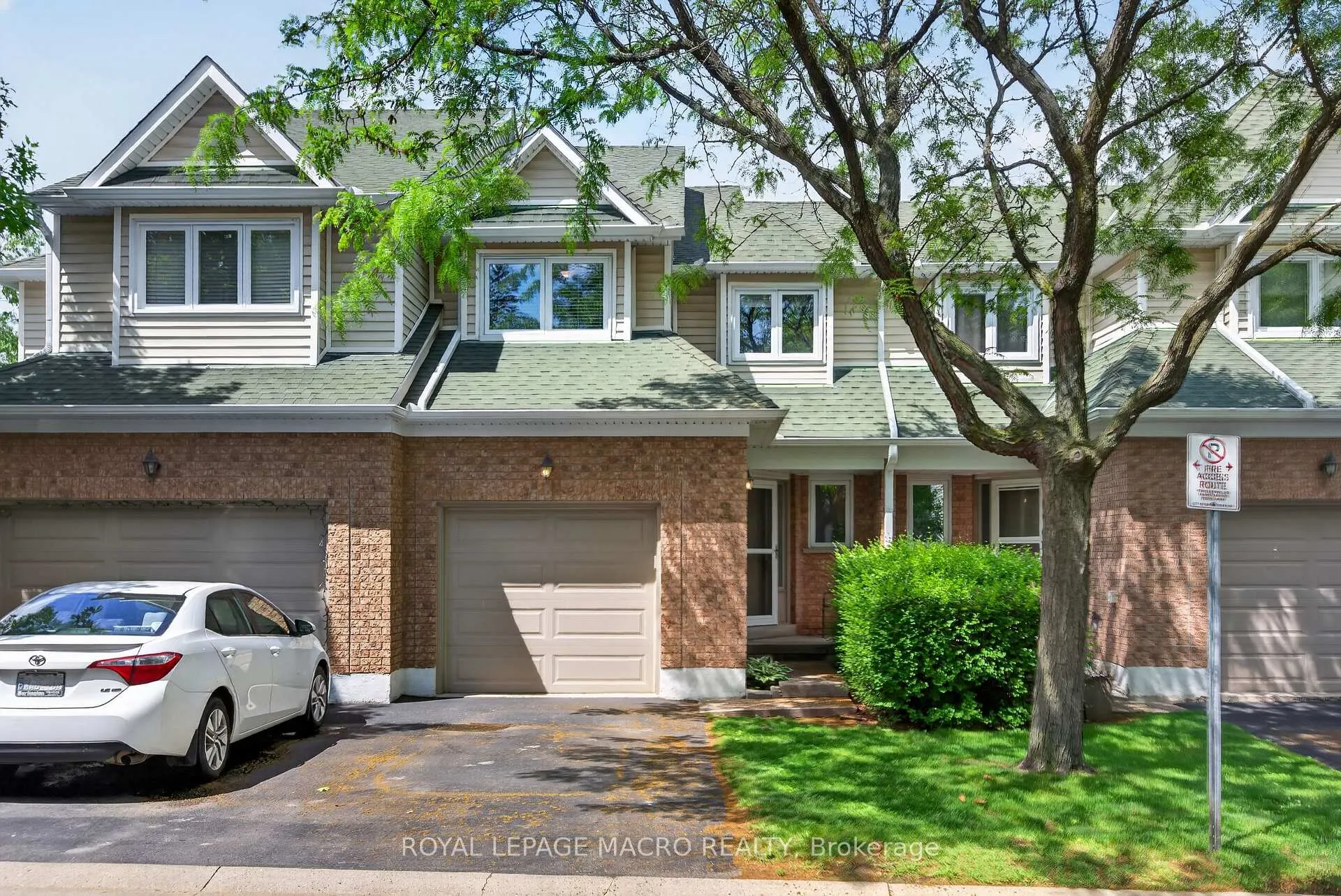 Photo 1 of Unit 2, 2215 Cleaver Avenue, Burlington, Headon — HOMEH
