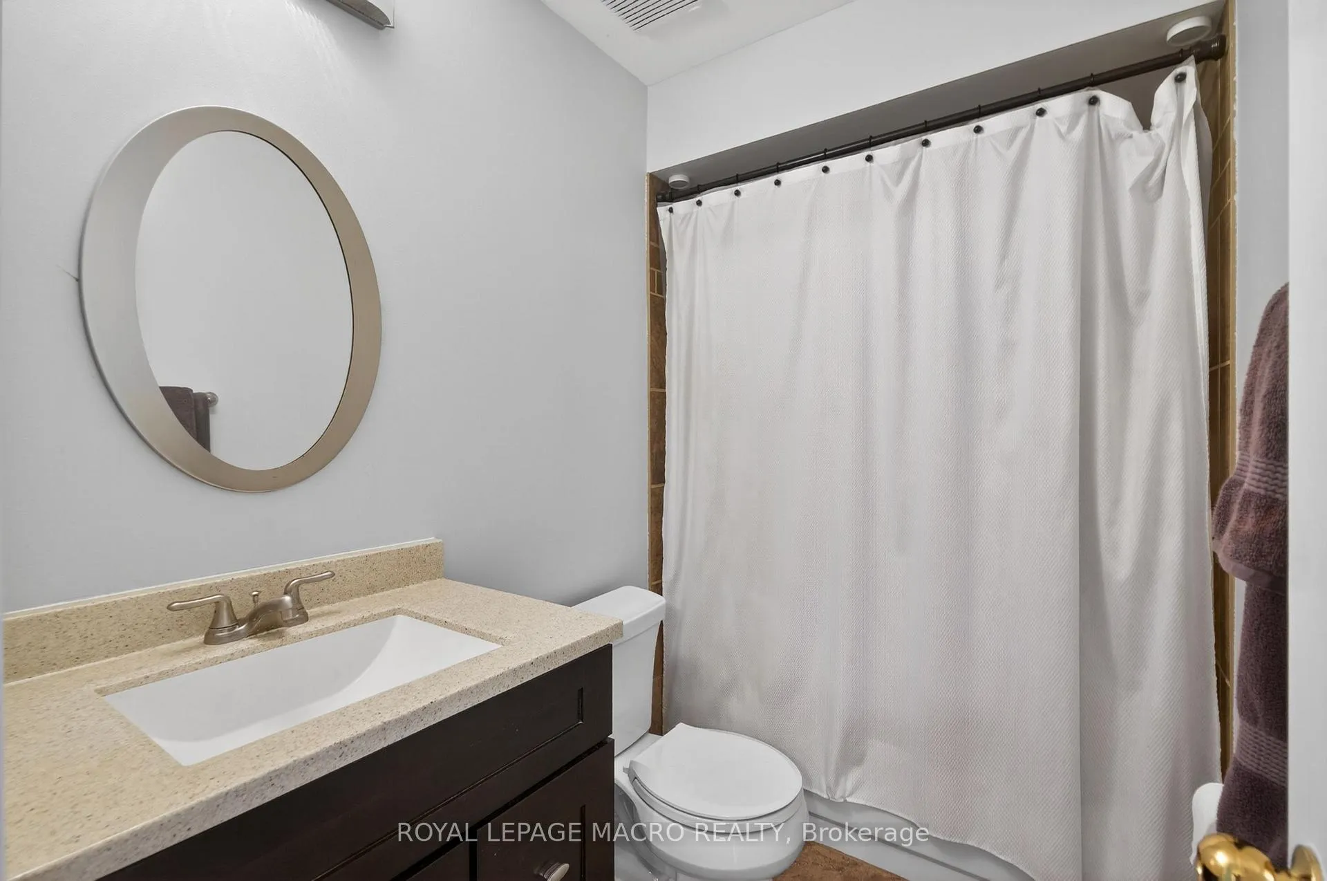 Photo 19 of Unit 2, 2215 Cleaver Avenue, Burlington, Headon — HOMEH
