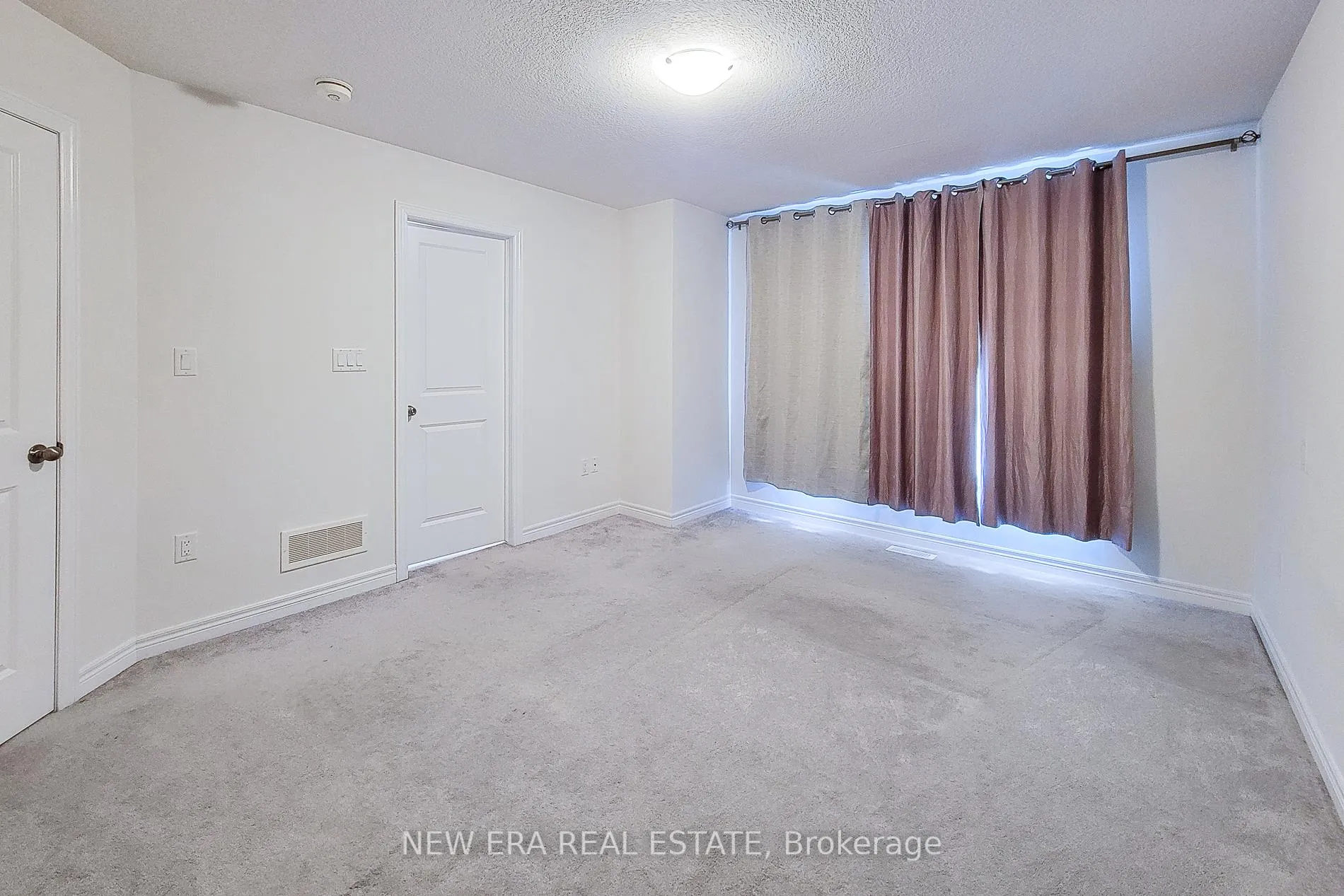Photo 28 of 16 Dayman Drive, Hamilton, Ancaster — HOMEH