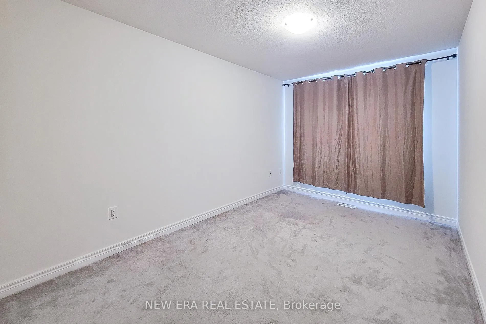 Photo 31 of 16 Dayman Drive, Hamilton, Ancaster — HOMEH
