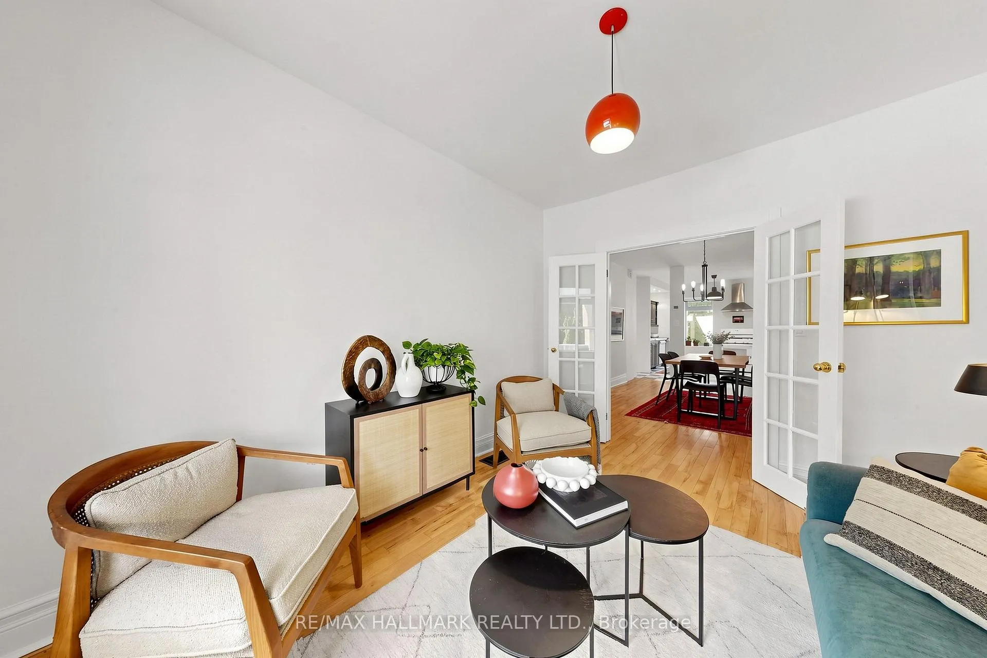Photo 4 of 648 Pape Avenue, Toronto, North Riverdale — HOMEH