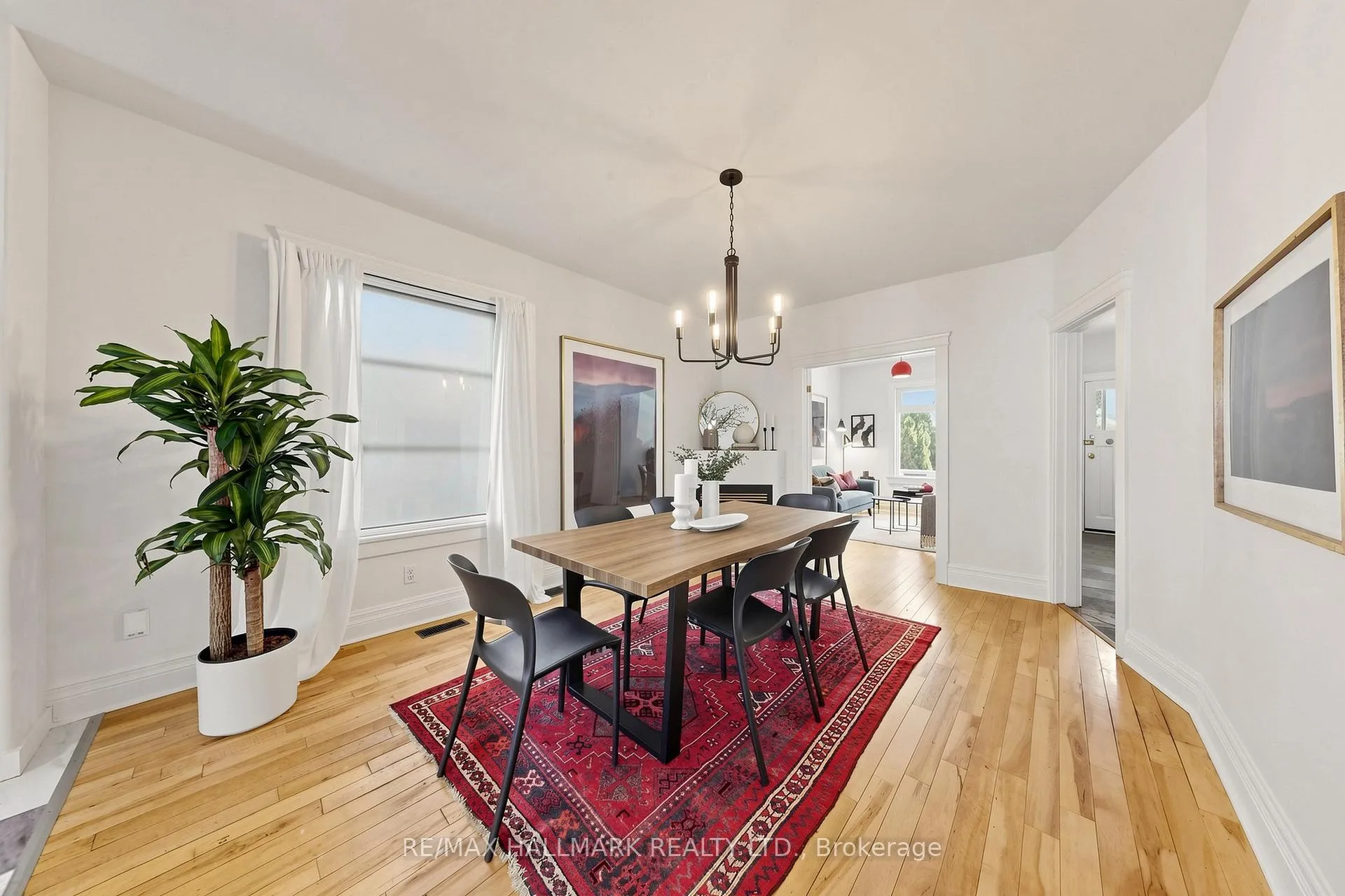Photo 6 of 648 Pape Avenue, Toronto, North Riverdale — HOMEH