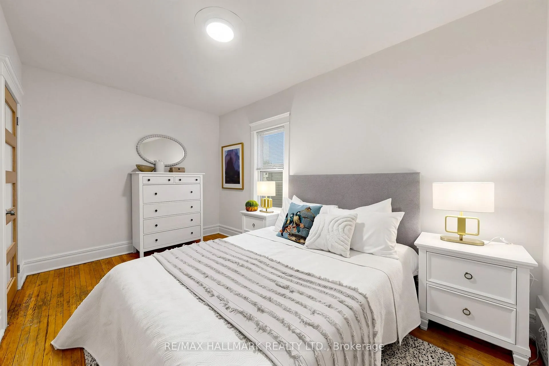 Photo 14 of 648 Pape Avenue, Toronto, North Riverdale — HOMEH