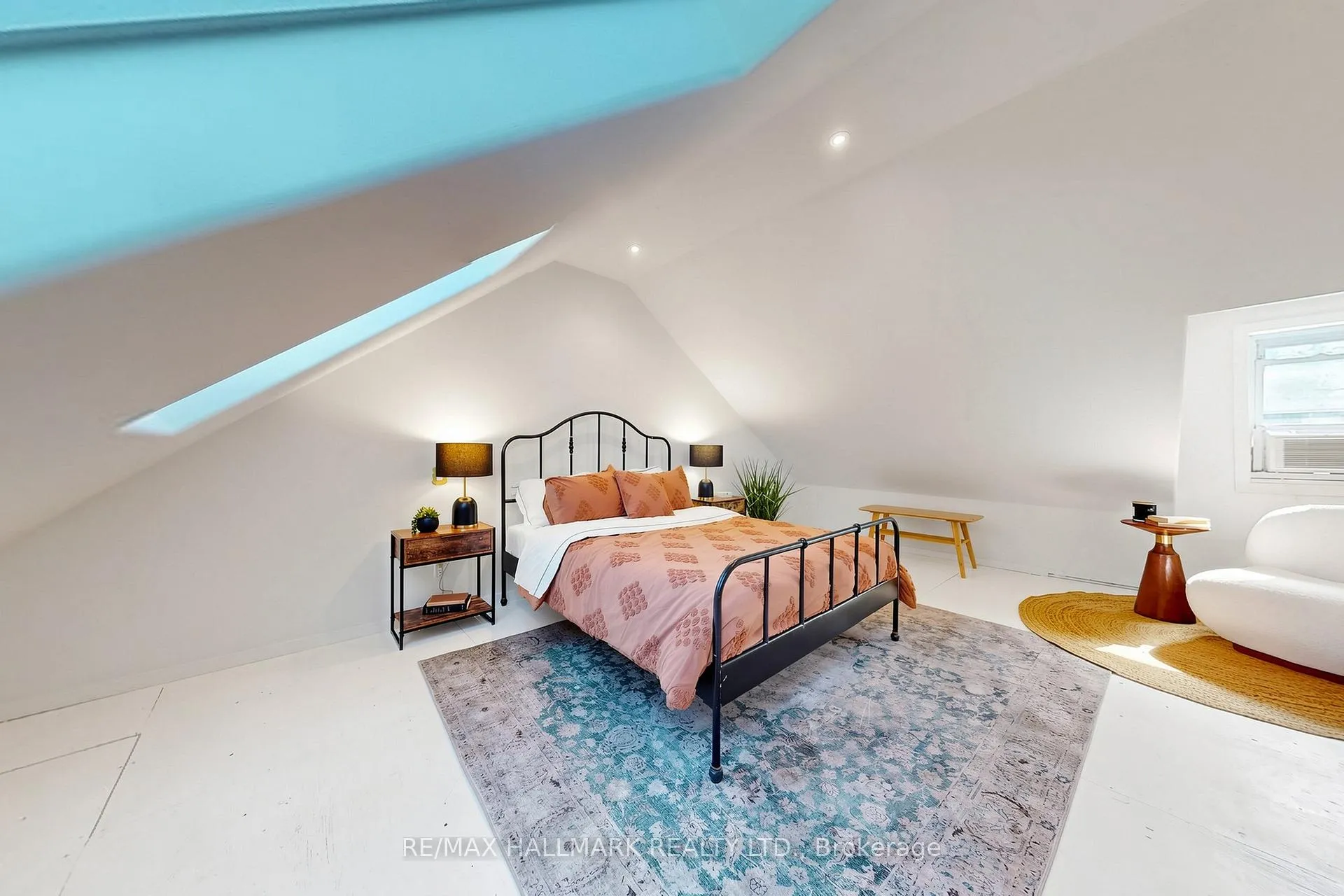 Photo 22 of 648 Pape Avenue, Toronto, North Riverdale — HOMEH