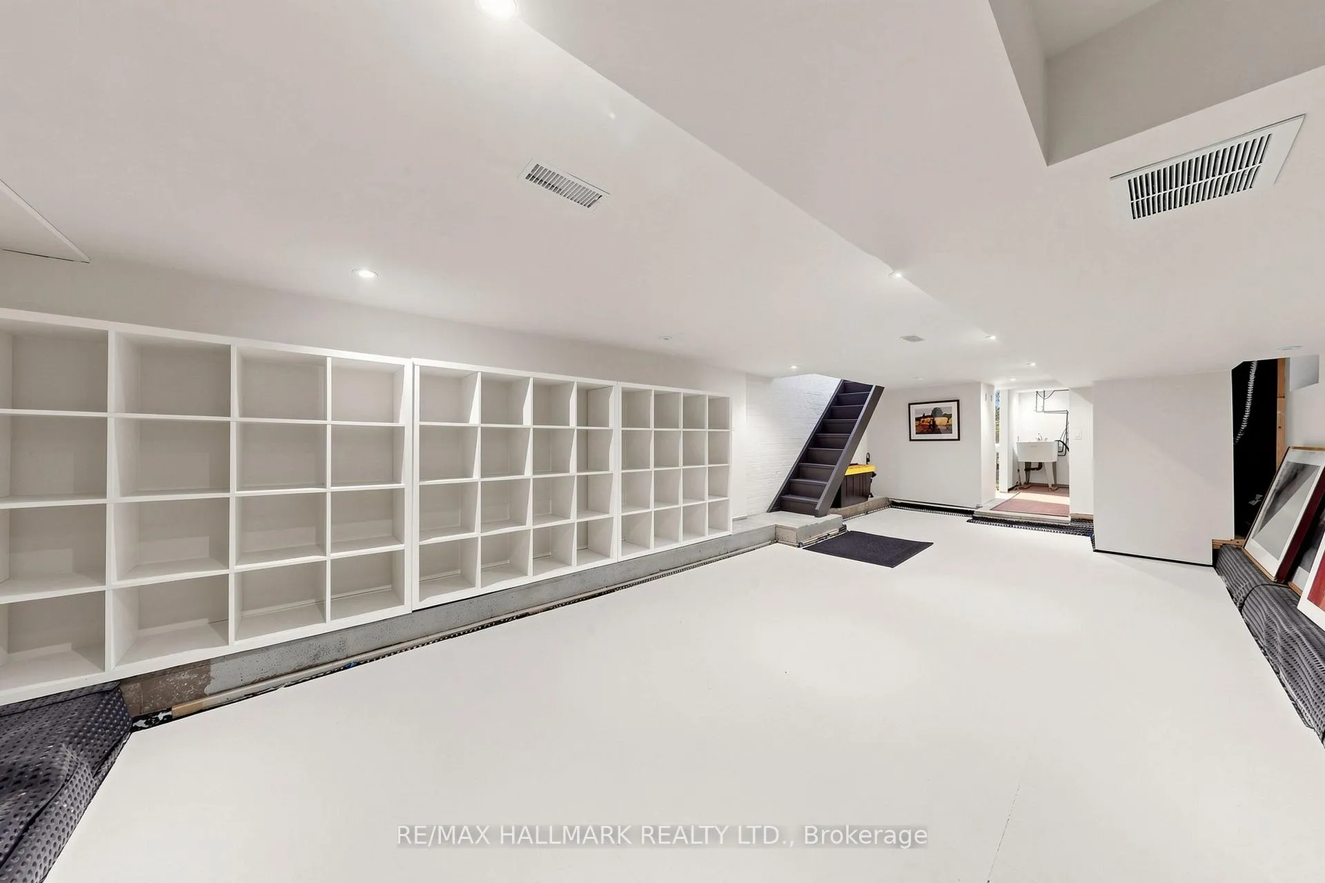 Photo 24 of 648 Pape Avenue, Toronto, North Riverdale — HOMEH