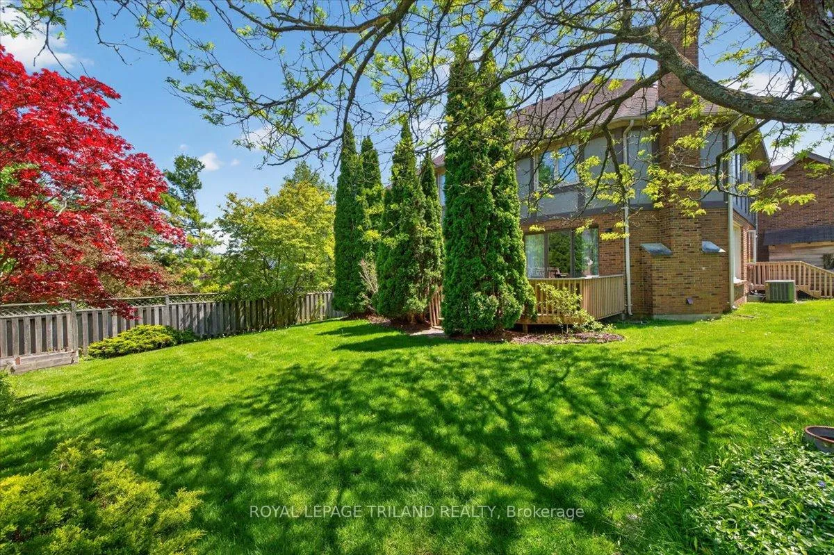 Photo 33 of 30 Thirlmere Road, London, North A — HOMEH