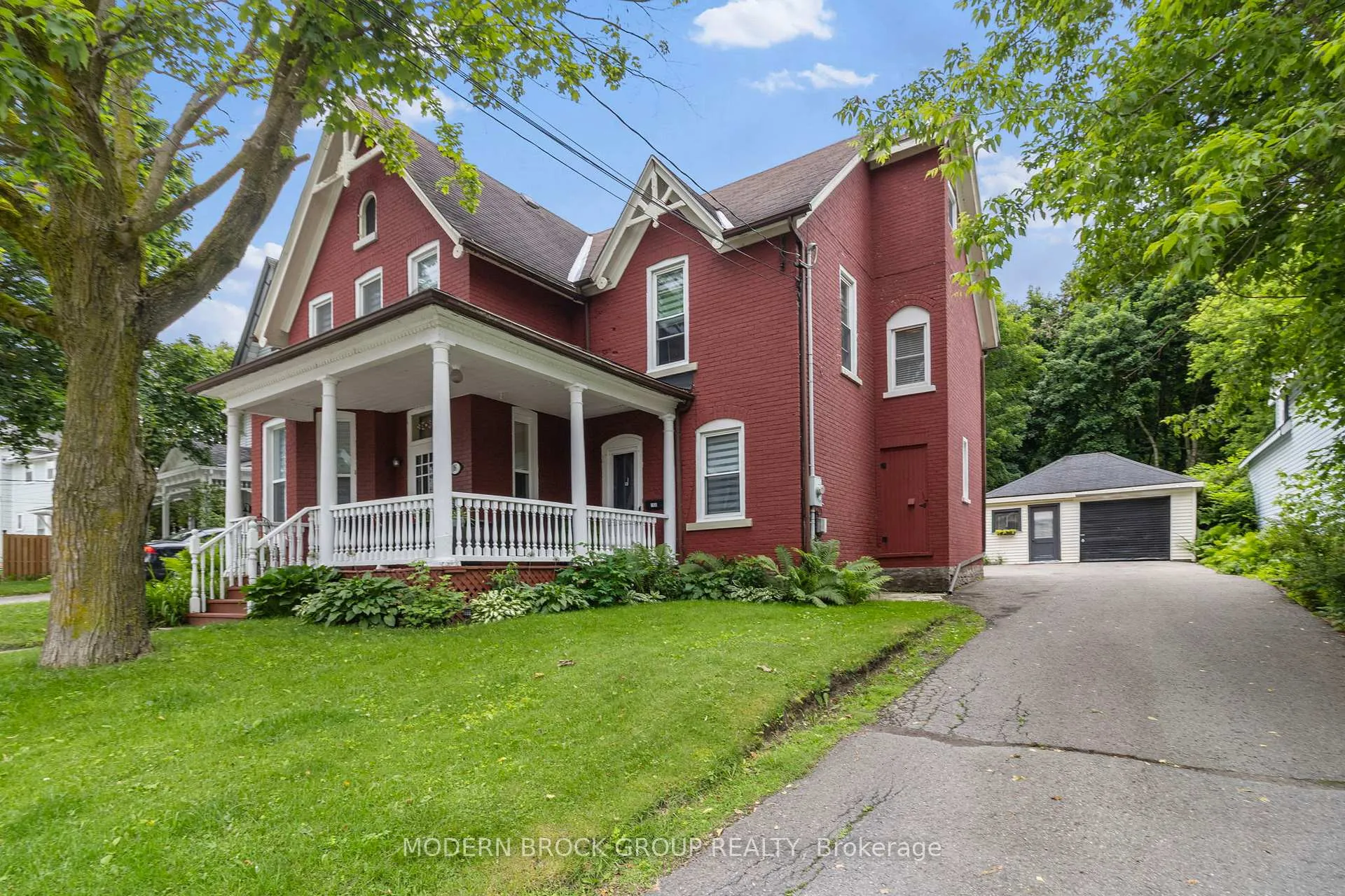 Photo 2 of 16 Beecher Street, Brockville, Brockville — HOMEH