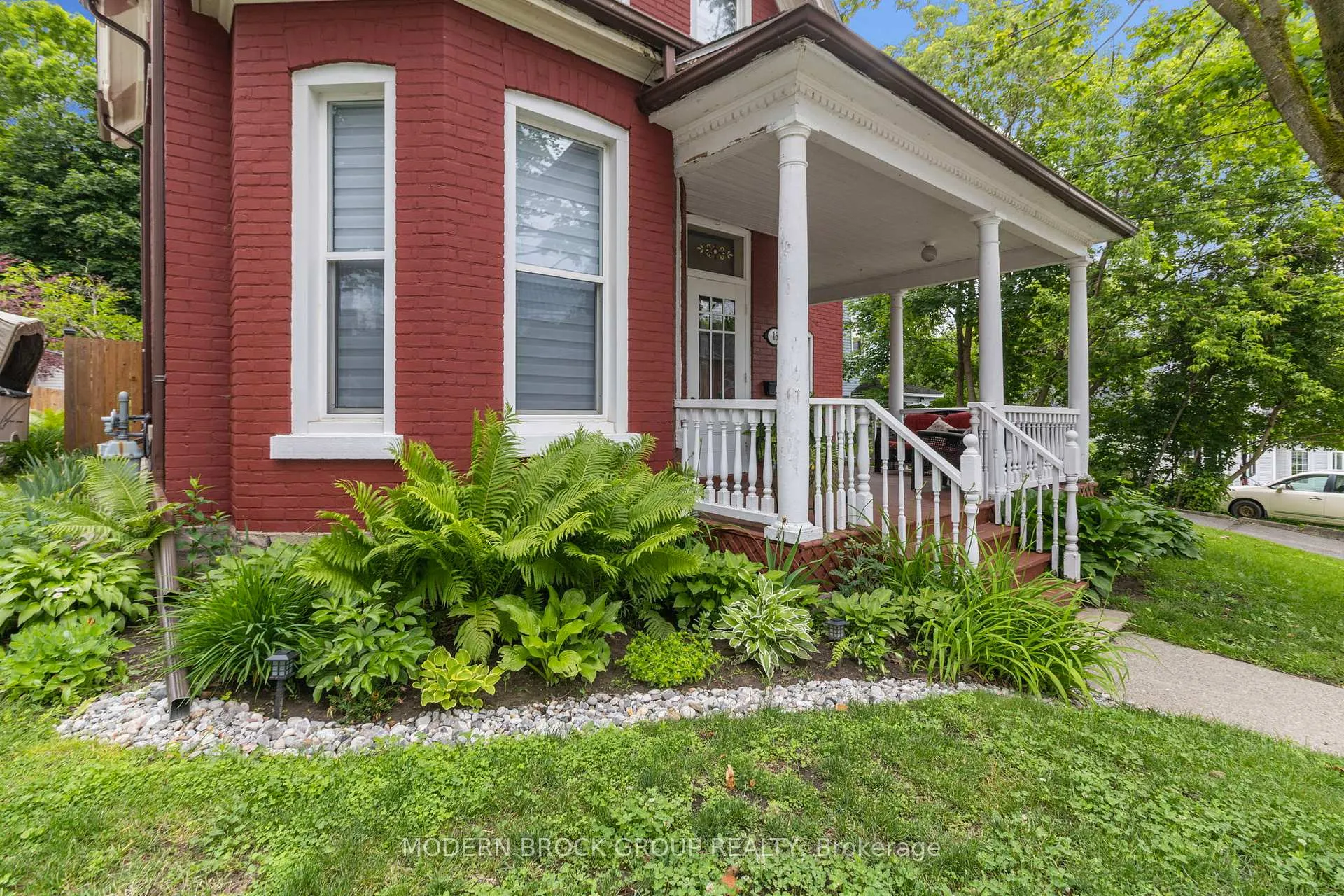 Photo 3 of 16 Beecher Street, Brockville, Brockville — HOMEH