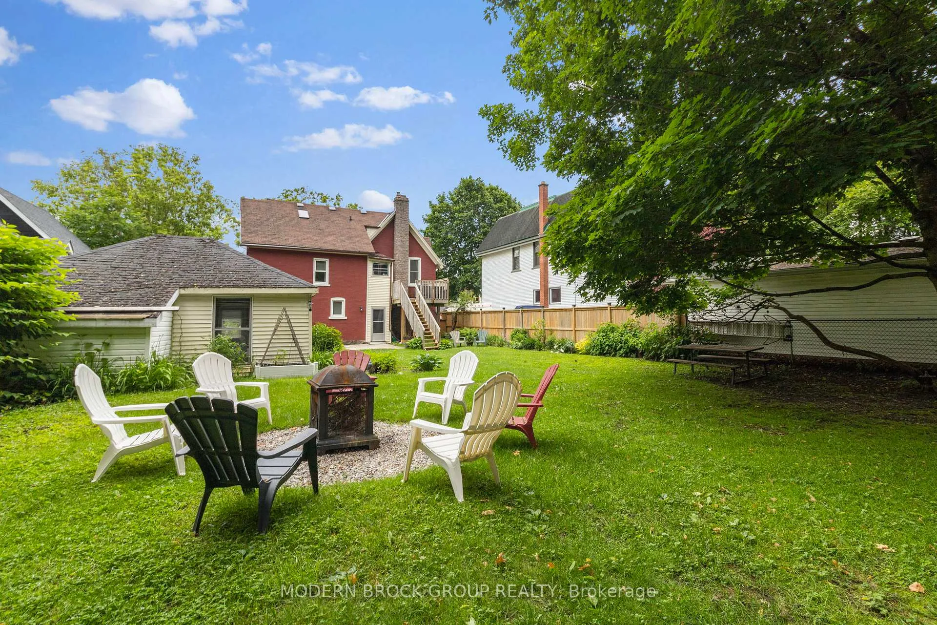 Photo 7 of 16 Beecher Street, Brockville, Brockville — HOMEH